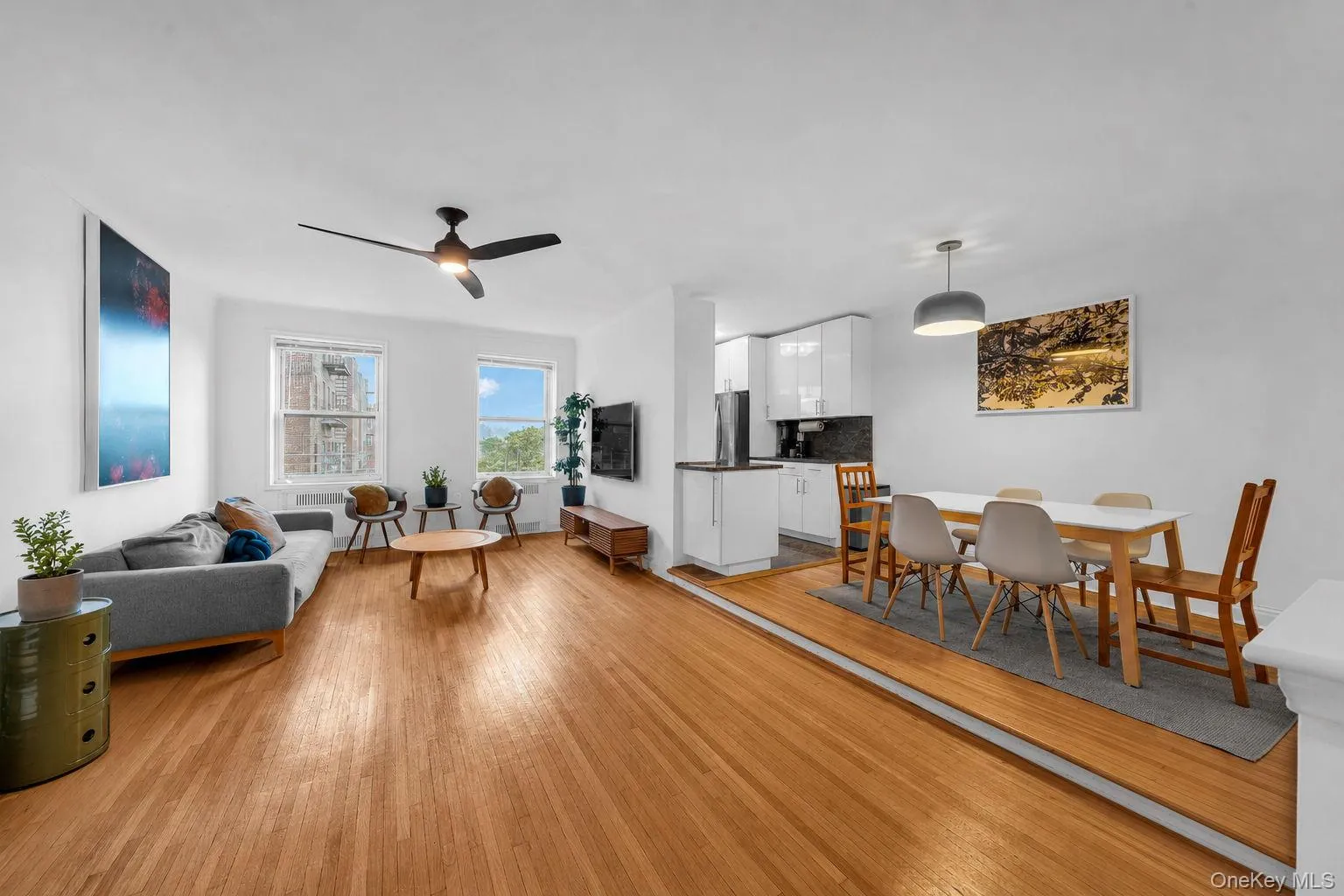 7615 35th Avenue, New York, NY, 2 Bedrooms Bedrooms, 7 Rooms Rooms,1 BathroomBathrooms,Residential,For Rent,35th,0,KEY1018329 7615 35th Avenue, New York, NY, 2 Bedrooms Bedrooms, 7 Rooms Rooms,1 BathroomBathrooms,Residential,For Rent,35th,0,KEY1018329