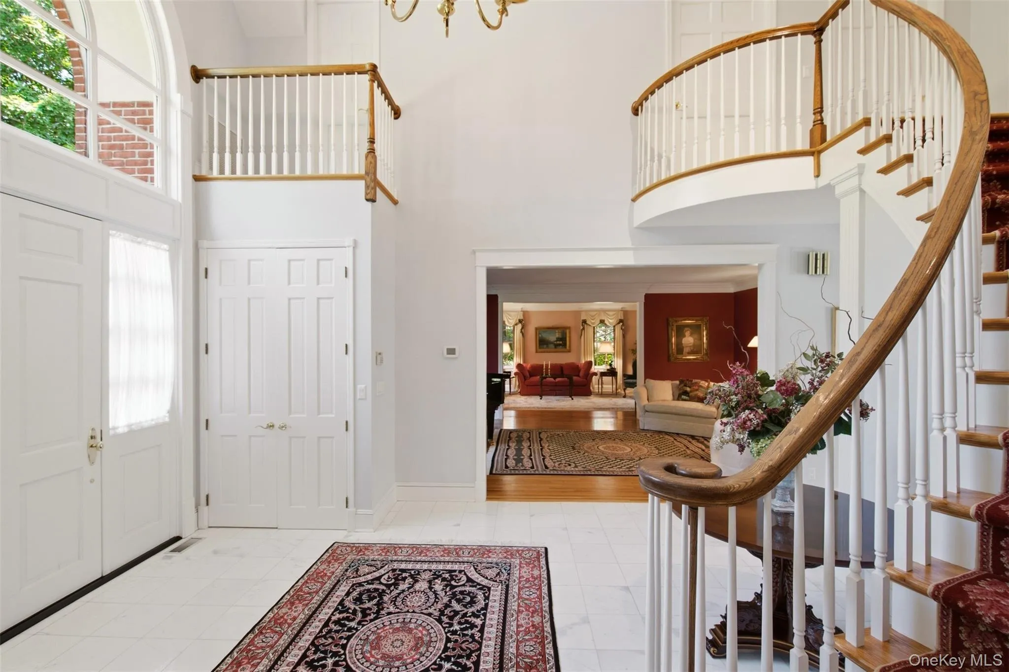 Elegant winding Staircase Elegant winding Staircase