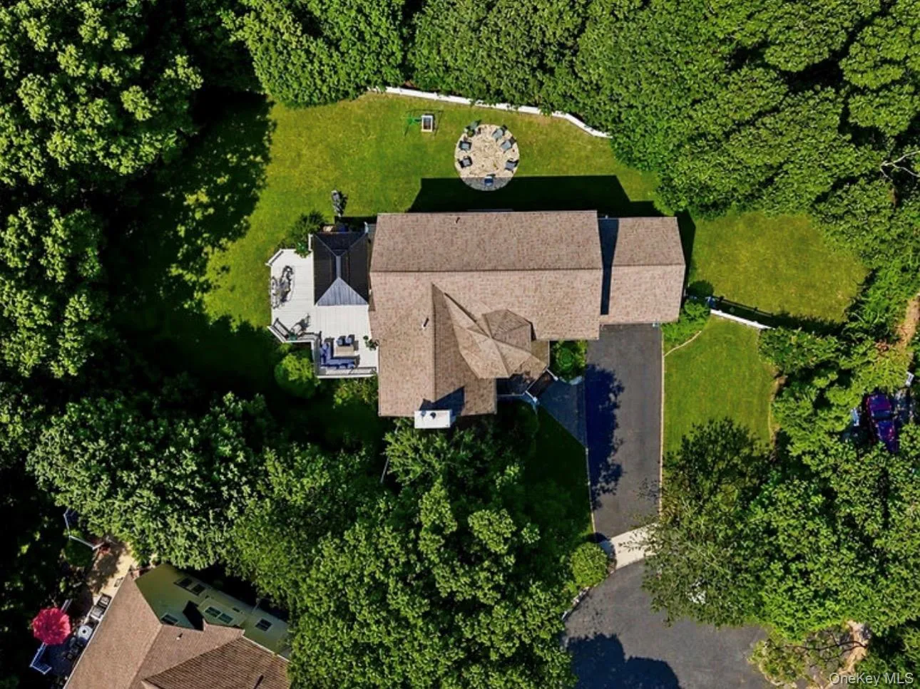 10 Chapel Hill Road, Brookhaven, NY, 4 Bedrooms Bedrooms, 8 Rooms Rooms,2 BathroomsBathrooms,Residential,For Rent,Chapel Hill,0,KEY1018331 10 Chapel Hill Road, Brookhaven, NY, 4 Bedrooms Bedrooms, 8 Rooms Rooms,2 BathroomsBathrooms,Residential,For Rent,Chapel Hill,0,KEY1018331