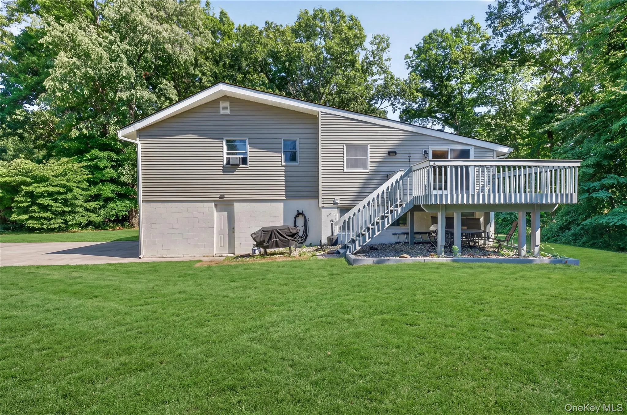 18 Pine Ridge Drive, Wappinger, NY, 3 Bedrooms Bedrooms, 7 Rooms Rooms,1 BathroomBathrooms,Residential,For Rent,Pine Ridge,0,1018334 18 Pine Ridge Drive, Wappinger, NY, 3 Bedrooms Bedrooms, 7 Rooms Rooms,1 BathroomBathrooms,Residential,For Rent,Pine Ridge,0,1018334