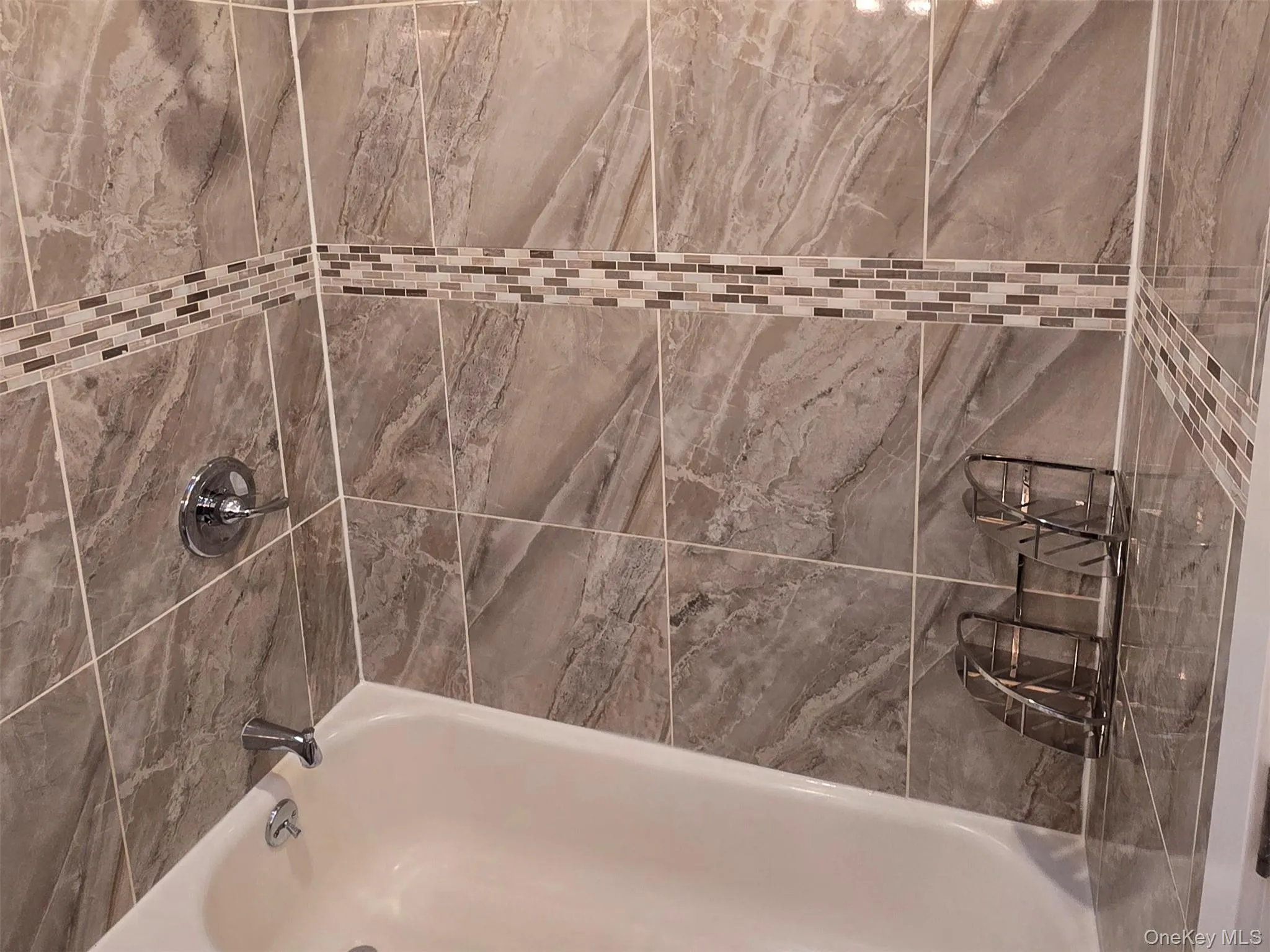 7411 85th Drive, New York, NY, 2 Bedrooms Bedrooms, 5 Rooms Rooms,1 BathroomBathrooms,Residential Lease,For Rent,85th,0,1018337 7411 85th Drive, New York, NY, 2 Bedrooms Bedrooms, 5 Rooms Rooms,1 BathroomBathrooms,Residential Lease,For Rent,85th,0,1018337