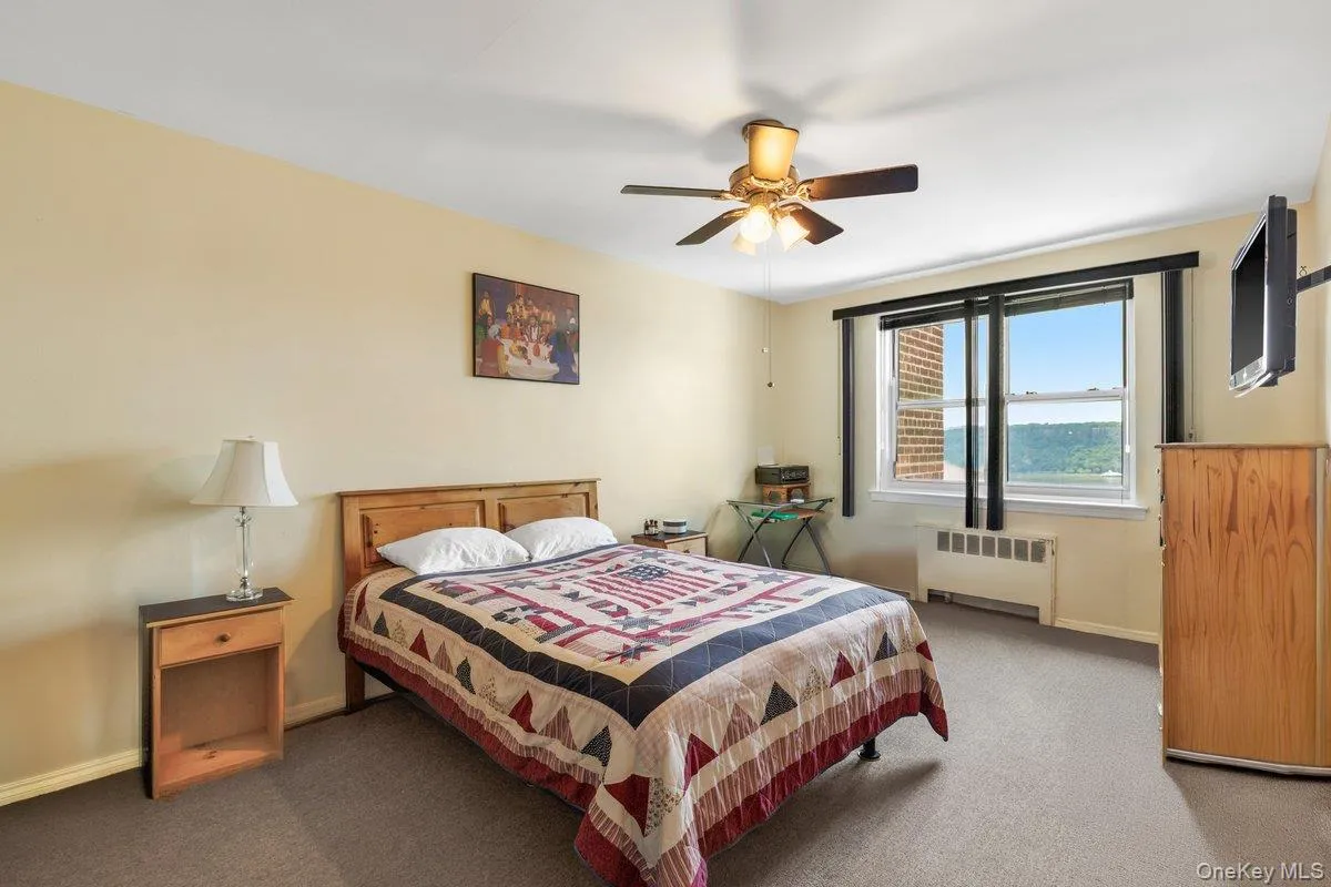 279 Broadway, Yonkers, NY, 1 Bedroom Bedrooms, 4 Rooms Rooms,1 BathroomBathrooms,Residential,For Rent,Broadway,0,KEY1018338 279 Broadway, Yonkers, NY, 1 Bedroom Bedrooms, 4 Rooms Rooms,1 BathroomBathrooms,Residential,For Rent,Broadway,0,KEY1018338