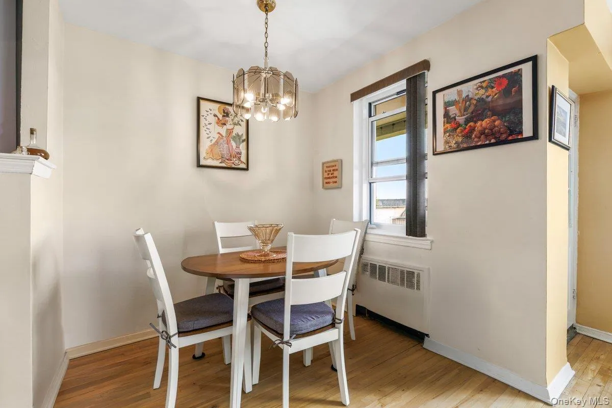 279 Broadway, Yonkers, NY, 1 Bedroom Bedrooms, 4 Rooms Rooms,1 BathroomBathrooms,Residential,For Rent,Broadway,0,KEY1018338 279 Broadway, Yonkers, NY, 1 Bedroom Bedrooms, 4 Rooms Rooms,1 BathroomBathrooms,Residential,For Rent,Broadway,0,KEY1018338