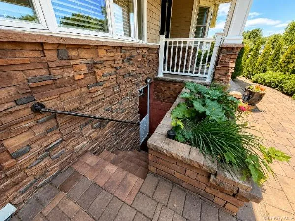 21 Kevin Road, Huntington, NY, 4 Bedrooms Bedrooms, 13 Rooms Rooms,3 BathroomsBathrooms,Residential,For Rent,Kevin,0,KEY1018339 21 Kevin Road, Huntington, NY, 4 Bedrooms Bedrooms, 13 Rooms Rooms,3 BathroomsBathrooms,Residential,For Rent,Kevin,0,KEY1018339