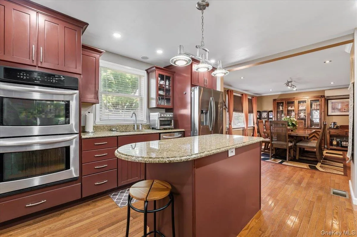 45 Concord Avenue, Oyster Bay, NY, 3 Bedrooms Bedrooms, 6 Rooms Rooms,2 BathroomsBathrooms,Residential,For Rent,Concord,0,1018345 45 Concord Avenue, Oyster Bay, NY, 3 Bedrooms Bedrooms, 6 Rooms Rooms,2 BathroomsBathrooms,Residential,For Rent,Concord,0,1018345