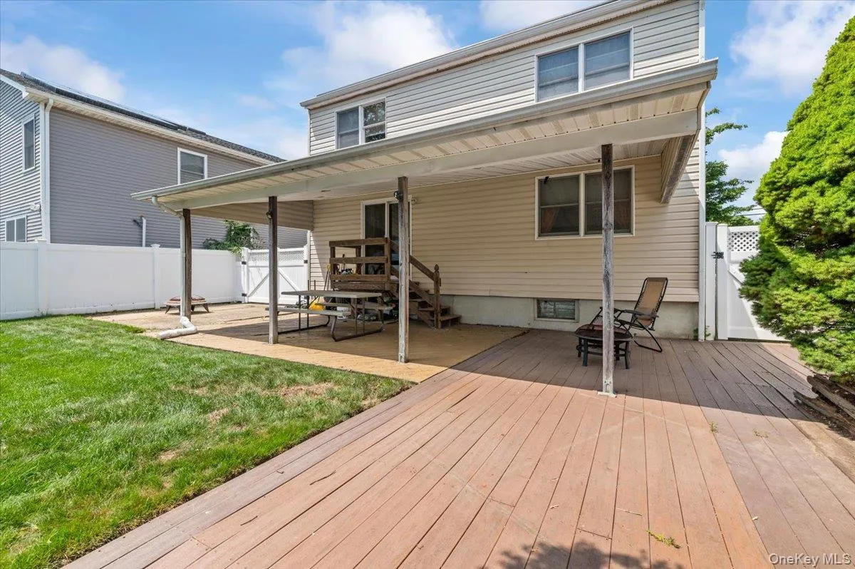 45 Concord Avenue, Oyster Bay, NY, 3 Bedrooms Bedrooms, 6 Rooms Rooms,2 BathroomsBathrooms,Residential,For Rent,Concord,0,1018345 45 Concord Avenue, Oyster Bay, NY, 3 Bedrooms Bedrooms, 6 Rooms Rooms,2 BathroomsBathrooms,Residential,For Rent,Concord,0,1018345