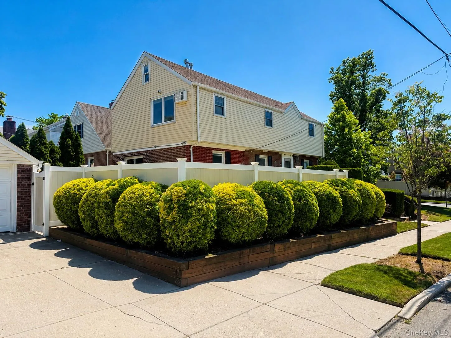 21104 Richland Avenue, New York, NY, 4 Bedrooms Bedrooms, 7 Rooms Rooms,3 BathroomsBathrooms,Residential,For Rent,Richland,0,KEY1018347 21104 Richland Avenue, New York, NY, 4 Bedrooms Bedrooms, 7 Rooms Rooms,3 BathroomsBathrooms,Residential,For Rent,Richland,0,KEY1018347