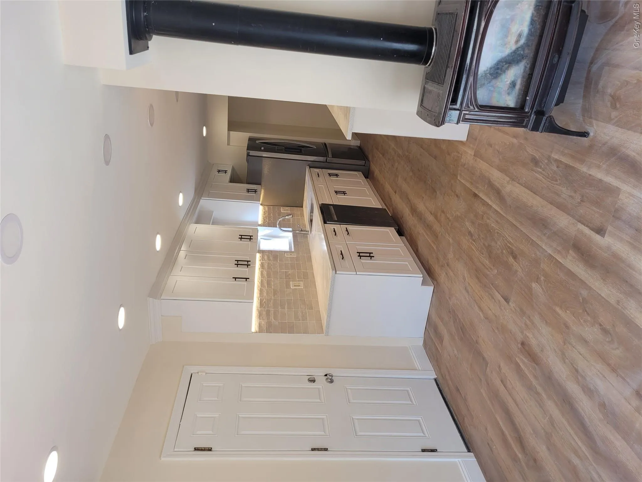 21104 Richland Avenue, New York, NY, 4 Bedrooms Bedrooms, 7 Rooms Rooms,3 BathroomsBathrooms,Residential,For Rent,Richland,0,KEY1018347 21104 Richland Avenue, New York, NY, 4 Bedrooms Bedrooms, 7 Rooms Rooms,3 BathroomsBathrooms,Residential,For Rent,Richland,0,KEY1018347