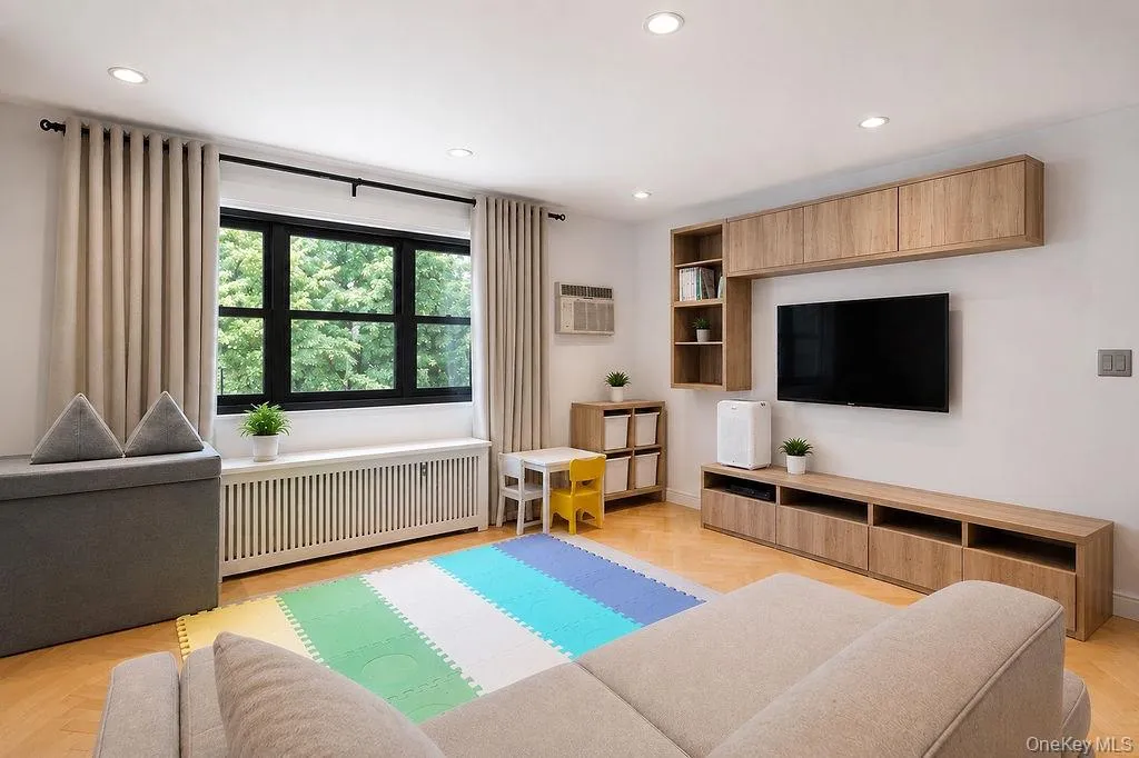 155-17 79th Street, New York, NY, 3 Bedrooms Bedrooms, 6 Rooms Rooms,2 BathroomsBathrooms,Residential,For Rent,79th,0,1018348 155-17 79th Street, New York, NY, 3 Bedrooms Bedrooms, 6 Rooms Rooms,2 BathroomsBathrooms,Residential,For Rent,79th,0,1018348