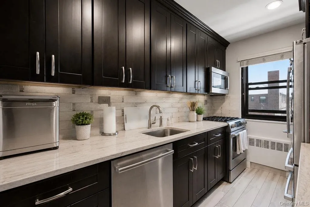 155-17 79th Street, New York, NY, 3 Bedrooms Bedrooms, 6 Rooms Rooms,2 BathroomsBathrooms,Residential,For Rent,79th,0,1018348 155-17 79th Street, New York, NY, 3 Bedrooms Bedrooms, 6 Rooms Rooms,2 BathroomsBathrooms,Residential,For Rent,79th,0,1018348