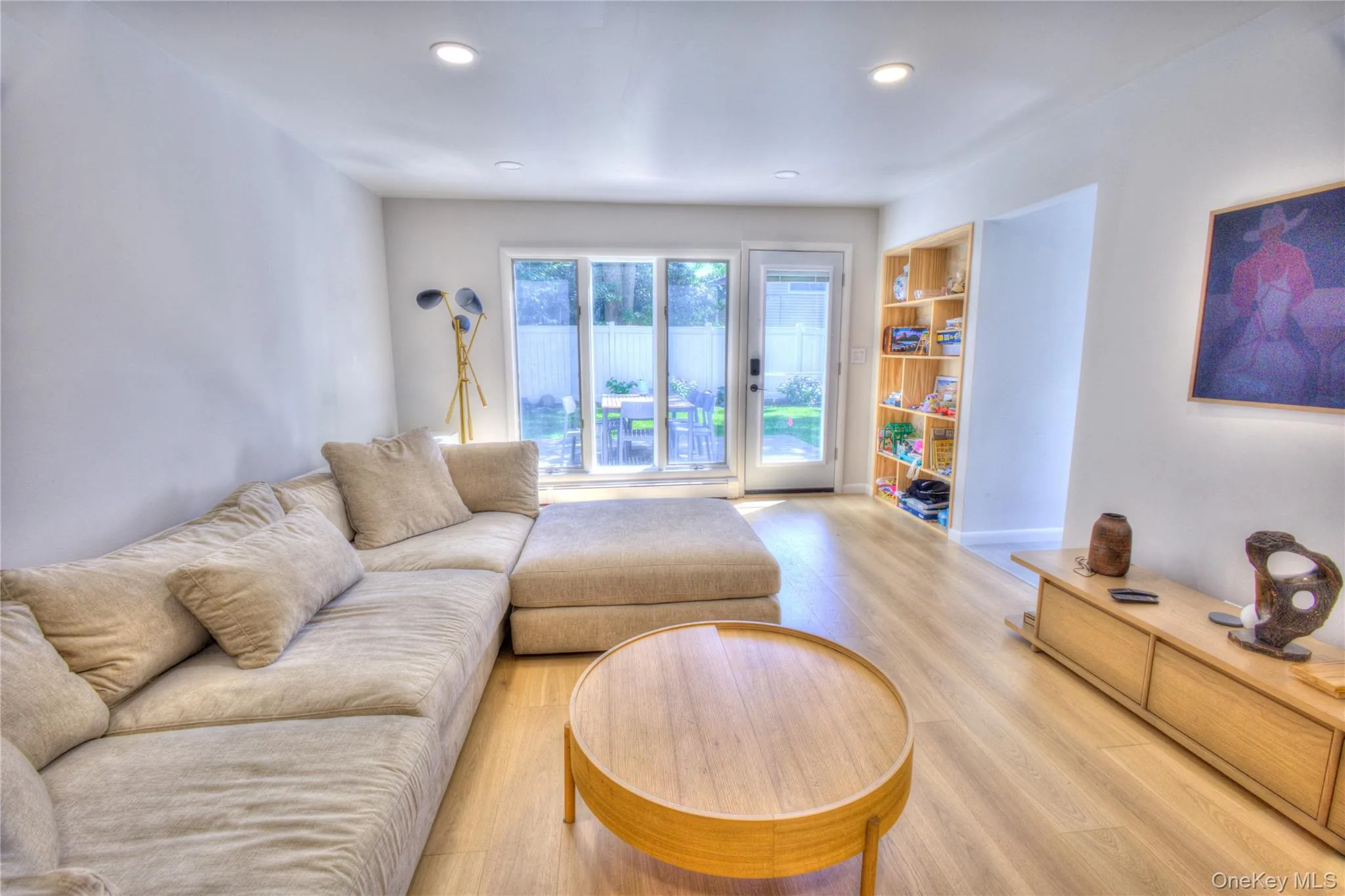18 Seaview Lane, North Hempstead, NY, 4 Bedrooms Bedrooms, 8 Rooms Rooms,2 BathroomsBathrooms,Residential Lease,For Rent,Seaview,0,KEY1018349 18 Seaview Lane, North Hempstead, NY, 4 Bedrooms Bedrooms, 8 Rooms Rooms,2 BathroomsBathrooms,Residential Lease,For Rent,Seaview,0,KEY1018349