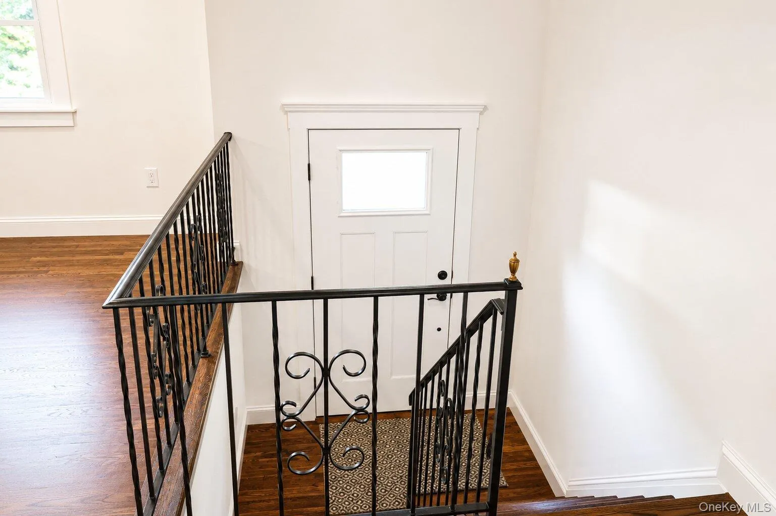 Entryway foyer Entryway foyer