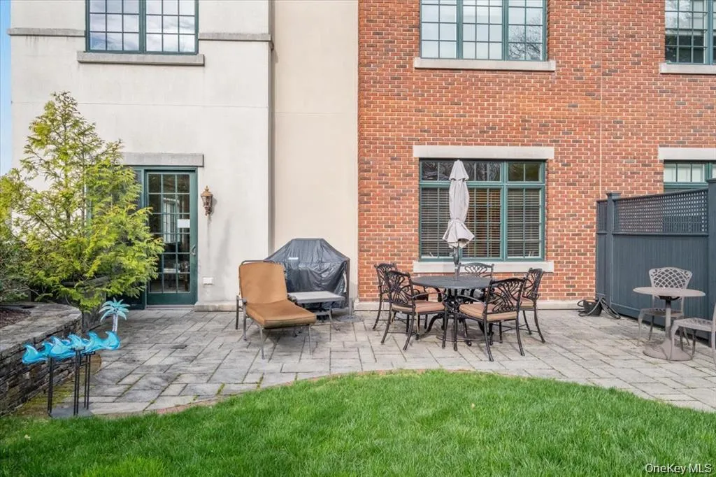 1 Christie Place, Scarsdale, NY, 2 Bedrooms Bedrooms, 5 Rooms Rooms,2 BathroomsBathrooms,Residential Lease,For Rent,Christie,0,KEY1018356 1 Christie Place, Scarsdale, NY, 2 Bedrooms Bedrooms, 5 Rooms Rooms,2 BathroomsBathrooms,Residential Lease,For Rent,Christie,0,KEY1018356