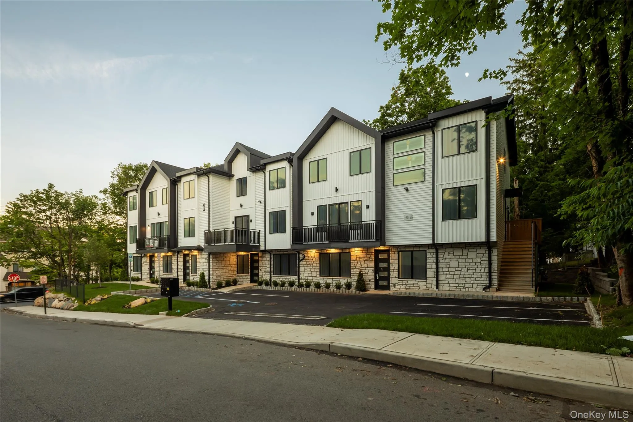 1 Homestead Lane, Ramapo, NY, 5 Bedrooms Bedrooms, 10 Rooms Rooms,3 BathroomsBathrooms,Residential,For Rent,Homestead,0,KEY1018361 1 Homestead Lane, Ramapo, NY, 5 Bedrooms Bedrooms, 10 Rooms Rooms,3 BathroomsBathrooms,Residential,For Rent,Homestead,0,KEY1018361