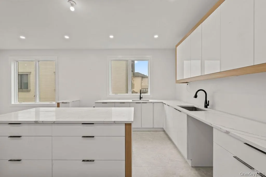 1 Homestead Lane, Ramapo, NY, 5 Bedrooms Bedrooms, 10 Rooms Rooms,3 BathroomsBathrooms,Residential,For Rent,Homestead,0,KEY1018361 1 Homestead Lane, Ramapo, NY, 5 Bedrooms Bedrooms, 10 Rooms Rooms,3 BathroomsBathrooms,Residential,For Rent,Homestead,0,KEY1018361
