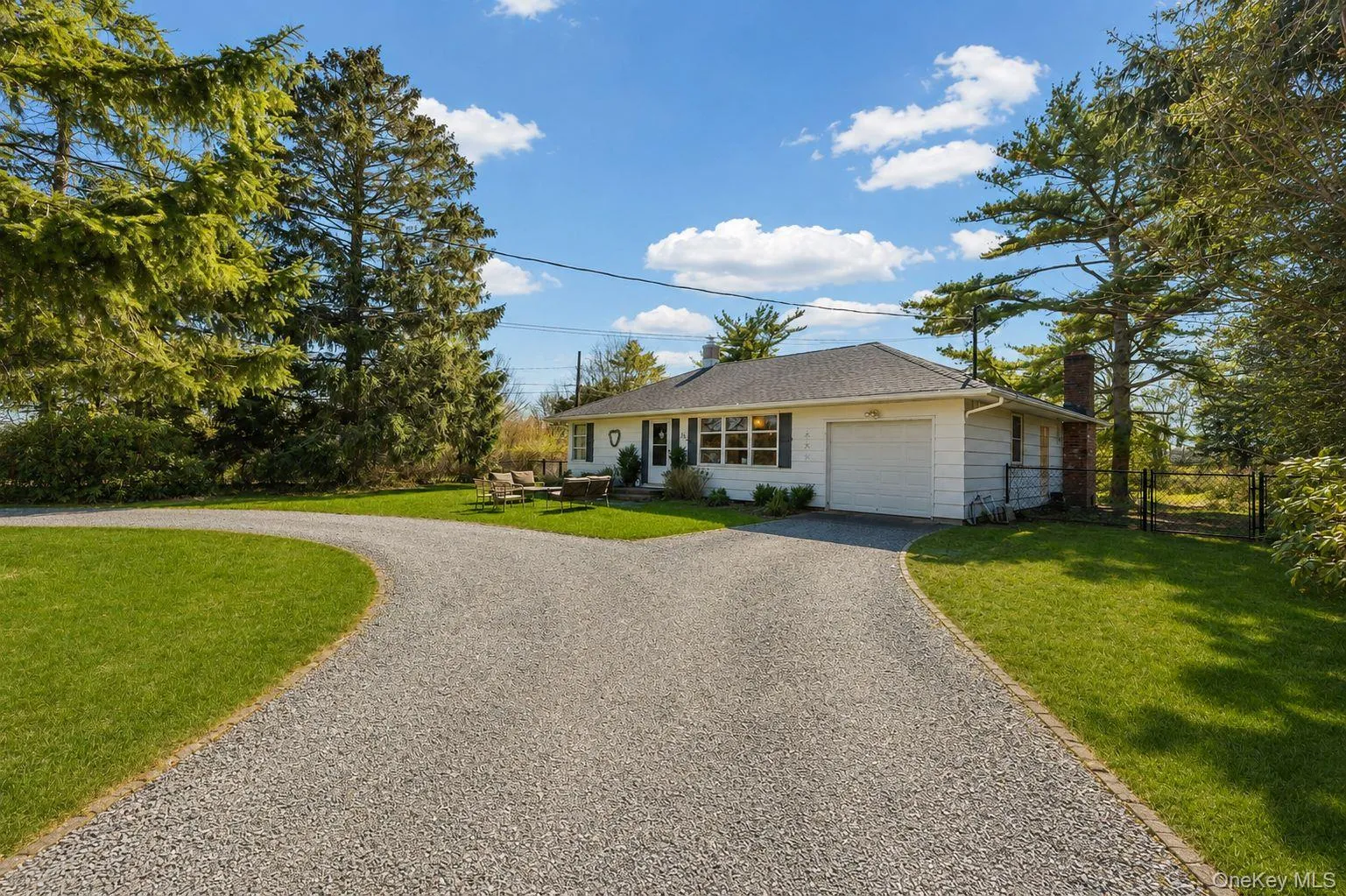 84 Evergreen Avenue, Brookhaven, NY, 3 Bedrooms Bedrooms, 7 Rooms Rooms,2 BathroomsBathrooms,Residential,For Rent,Evergreen,0,KEY1018363 84 Evergreen Avenue, Brookhaven, NY, 3 Bedrooms Bedrooms, 7 Rooms Rooms,2 BathroomsBathrooms,Residential,For Rent,Evergreen,0,KEY1018363