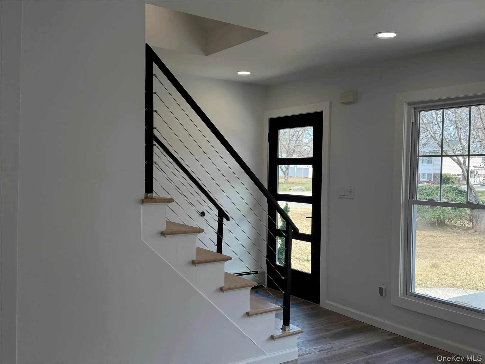 Staircase with cable railings Staircase with cable railings