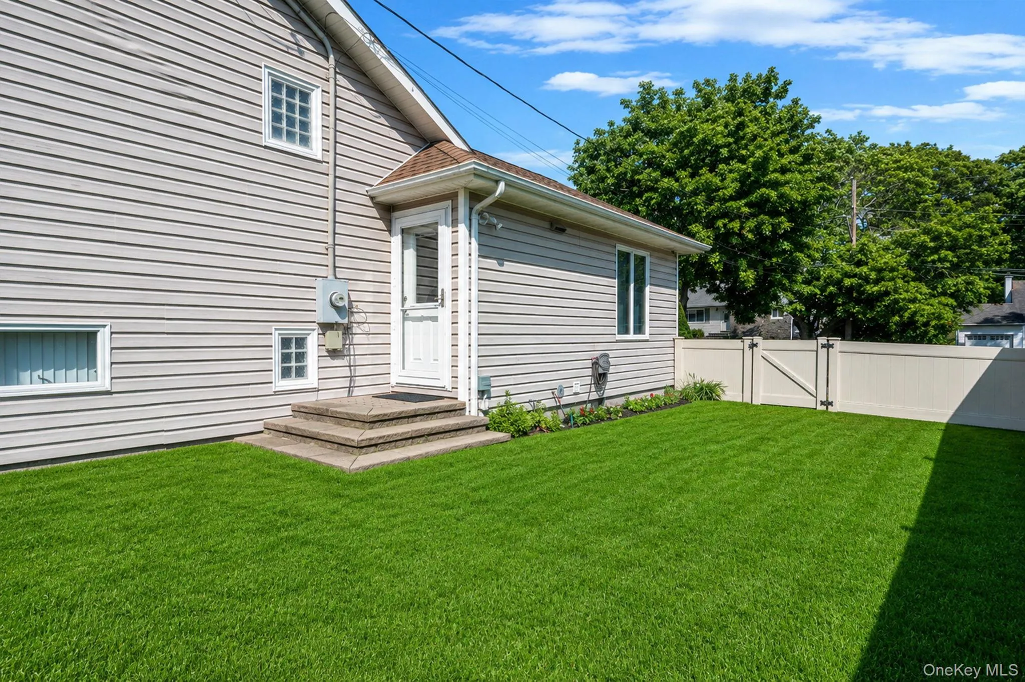 158 Saint Nicholas Avenue, Smithtown, NY, 3 Bedrooms Bedrooms, 8 Rooms Rooms,2 BathroomsBathrooms,Residential,For Rent,Saint Nicholas,0,KEY1018369 158 Saint Nicholas Avenue, Smithtown, NY, 3 Bedrooms Bedrooms, 8 Rooms Rooms,2 BathroomsBathrooms,Residential,For Rent,Saint Nicholas,0,KEY1018369