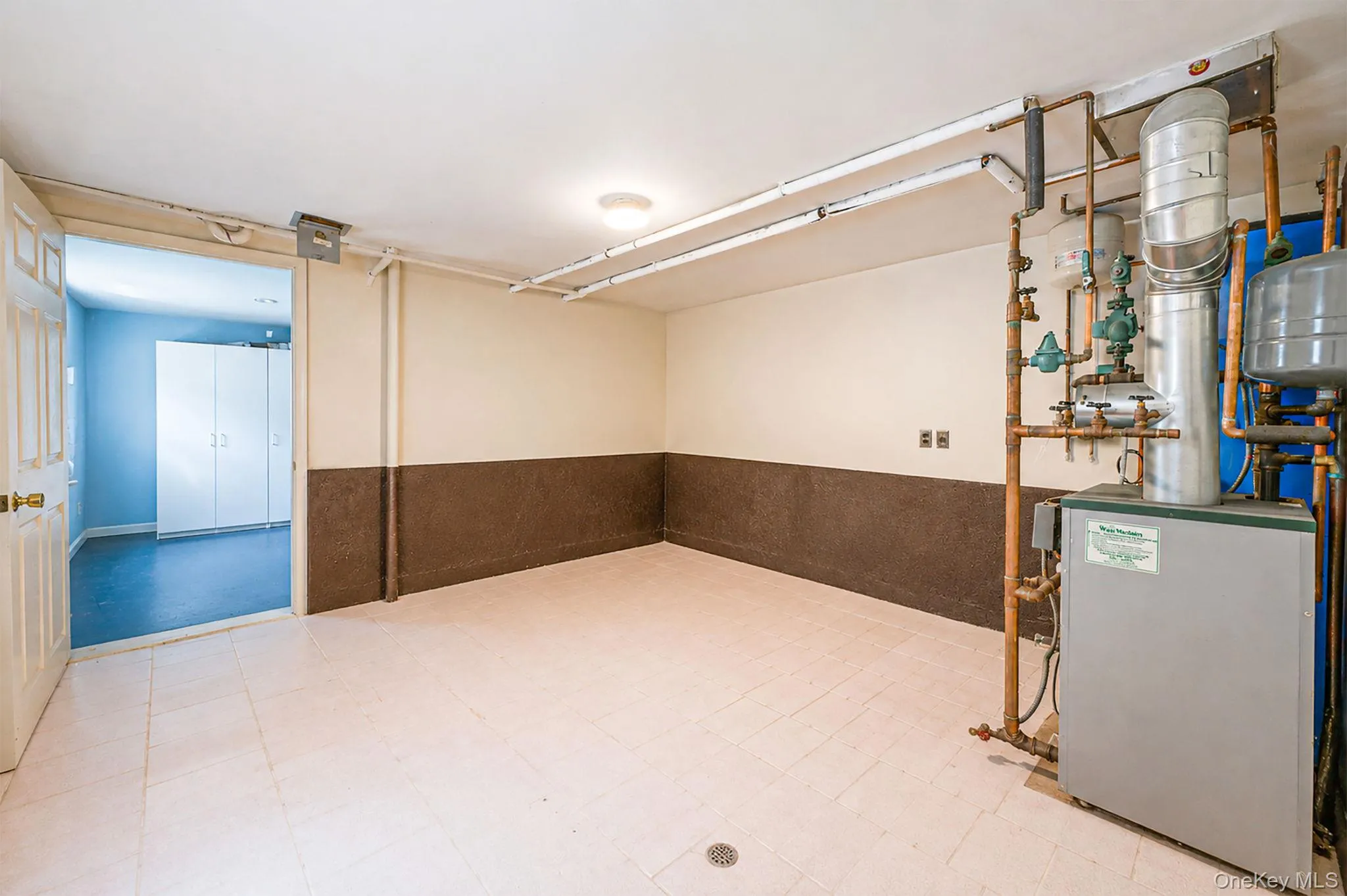 158 Saint Nicholas Avenue, Smithtown, NY, 3 Bedrooms Bedrooms, 8 Rooms Rooms,2 BathroomsBathrooms,Residential,For Rent,Saint Nicholas,0,KEY1018369 158 Saint Nicholas Avenue, Smithtown, NY, 3 Bedrooms Bedrooms, 8 Rooms Rooms,2 BathroomsBathrooms,Residential,For Rent,Saint Nicholas,0,KEY1018369
