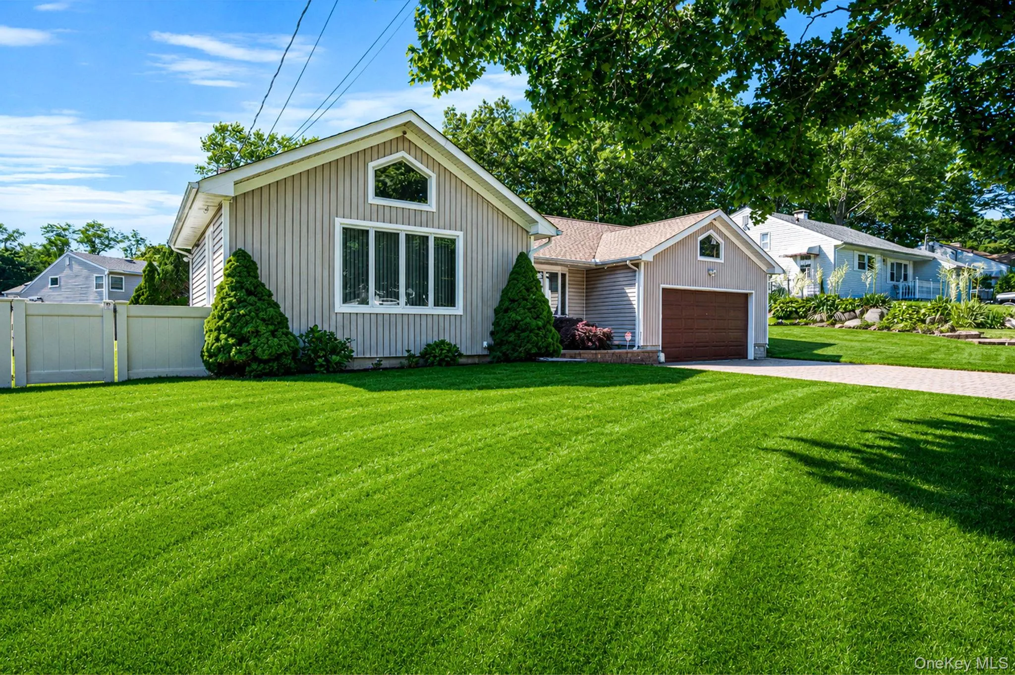 158 Saint Nicholas Avenue, Smithtown, NY, 3 Bedrooms Bedrooms, 8 Rooms Rooms,2 BathroomsBathrooms,Residential,For Rent,Saint Nicholas,0,KEY1018369 158 Saint Nicholas Avenue, Smithtown, NY, 3 Bedrooms Bedrooms, 8 Rooms Rooms,2 BathroomsBathrooms,Residential,For Rent,Saint Nicholas,0,KEY1018369