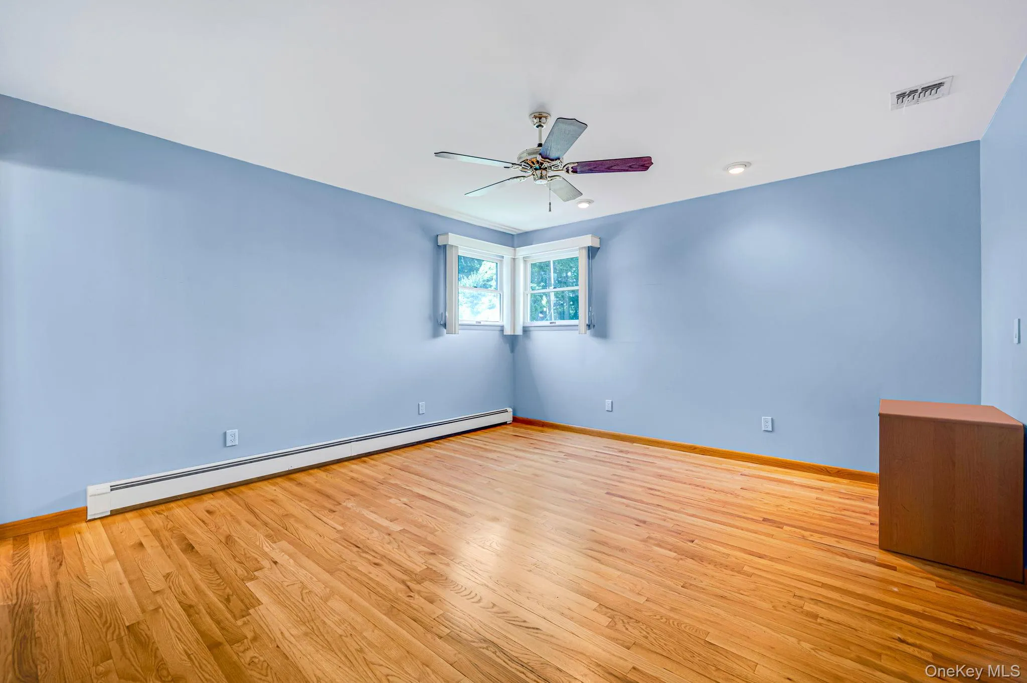 158 Saint Nicholas Avenue, Smithtown, NY, 3 Bedrooms Bedrooms, 8 Rooms Rooms,2 BathroomsBathrooms,Residential,For Rent,Saint Nicholas,0,KEY1018369 158 Saint Nicholas Avenue, Smithtown, NY, 3 Bedrooms Bedrooms, 8 Rooms Rooms,2 BathroomsBathrooms,Residential,For Rent,Saint Nicholas,0,KEY1018369