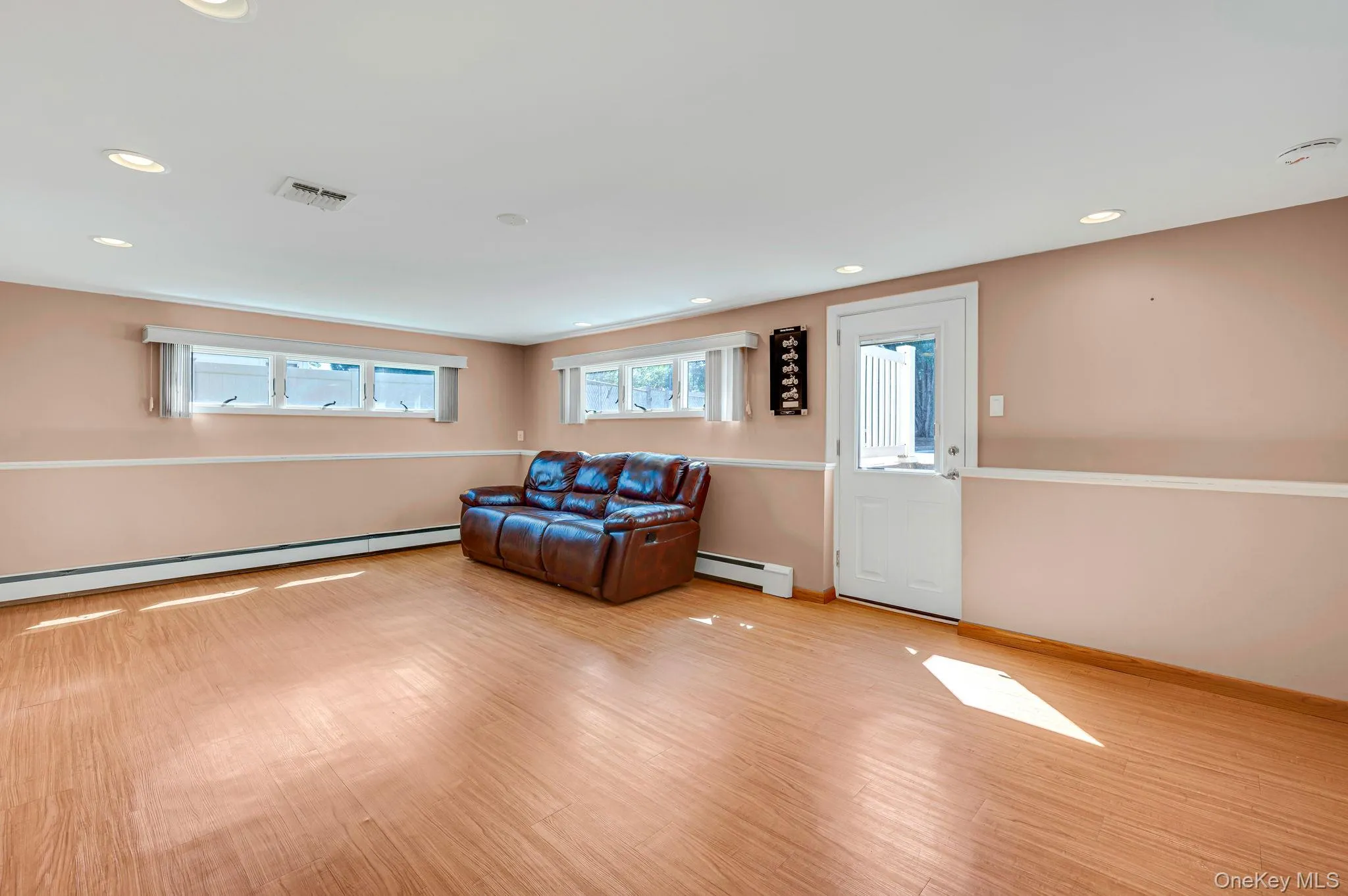 158 Saint Nicholas Avenue, Smithtown, NY, 3 Bedrooms Bedrooms, 8 Rooms Rooms,2 BathroomsBathrooms,Residential,For Rent,Saint Nicholas,0,KEY1018369 158 Saint Nicholas Avenue, Smithtown, NY, 3 Bedrooms Bedrooms, 8 Rooms Rooms,2 BathroomsBathrooms,Residential,For Rent,Saint Nicholas,0,KEY1018369