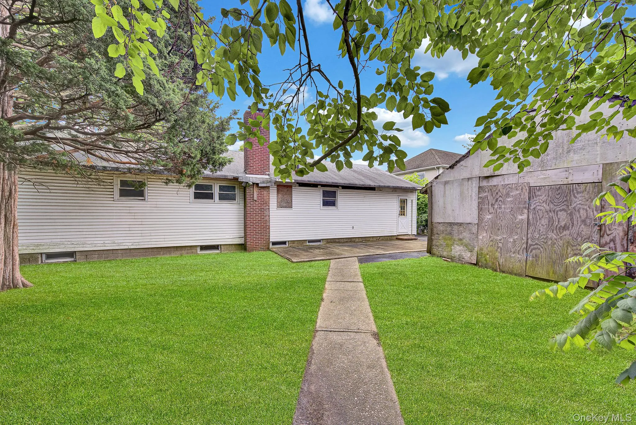 39 3rd Avenue, North Hempstead, NY, 3 Bedrooms Bedrooms, 6 Rooms Rooms,1 BathroomBathrooms,Residential,For Rent,3rd,0,1018370 39 3rd Avenue, North Hempstead, NY, 3 Bedrooms Bedrooms, 6 Rooms Rooms,1 BathroomBathrooms,Residential,For Rent,3rd,0,1018370