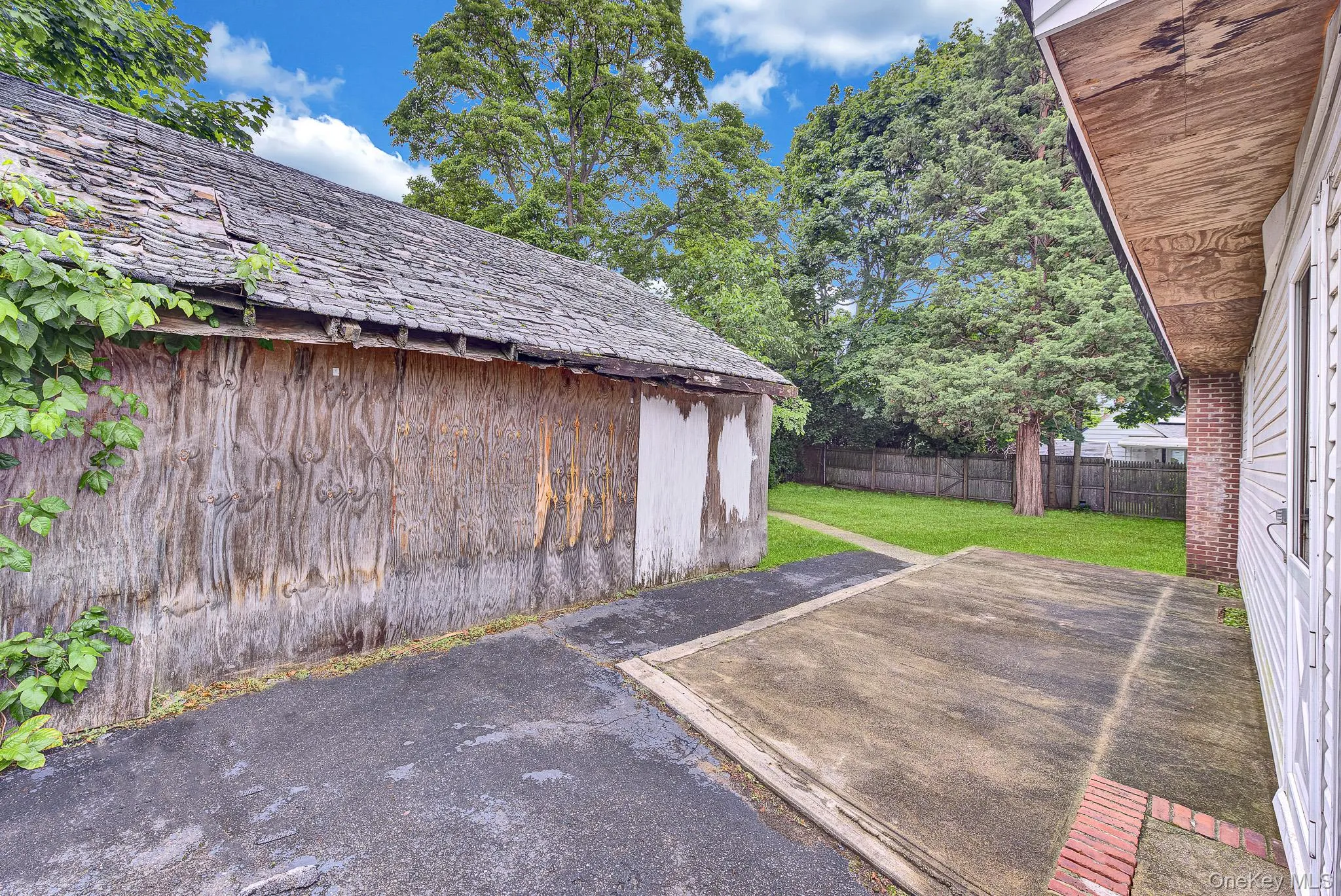 39 3rd Avenue, North Hempstead, NY, 3 Bedrooms Bedrooms, 6 Rooms Rooms,1 BathroomBathrooms,Residential,For Rent,3rd,0,1018370 39 3rd Avenue, North Hempstead, NY, 3 Bedrooms Bedrooms, 6 Rooms Rooms,1 BathroomBathrooms,Residential,For Rent,3rd,0,1018370