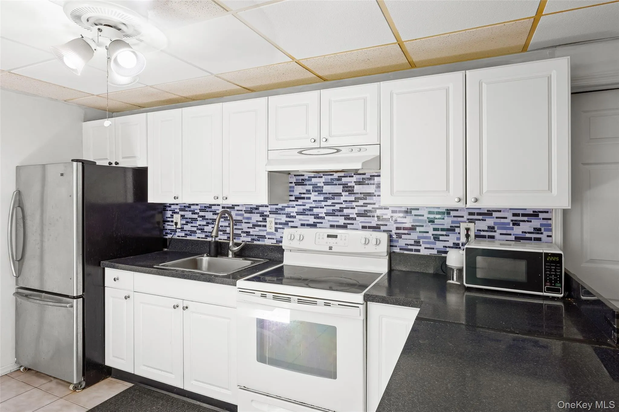 106 Chanel Drive, Brookhaven, NY, 4 Bedrooms Bedrooms, 10 Rooms Rooms,3 BathroomsBathrooms,Residential,For Rent,Chanel,0,1018374 106 Chanel Drive, Brookhaven, NY, 4 Bedrooms Bedrooms, 10 Rooms Rooms,3 BathroomsBathrooms,Residential,For Rent,Chanel,0,1018374