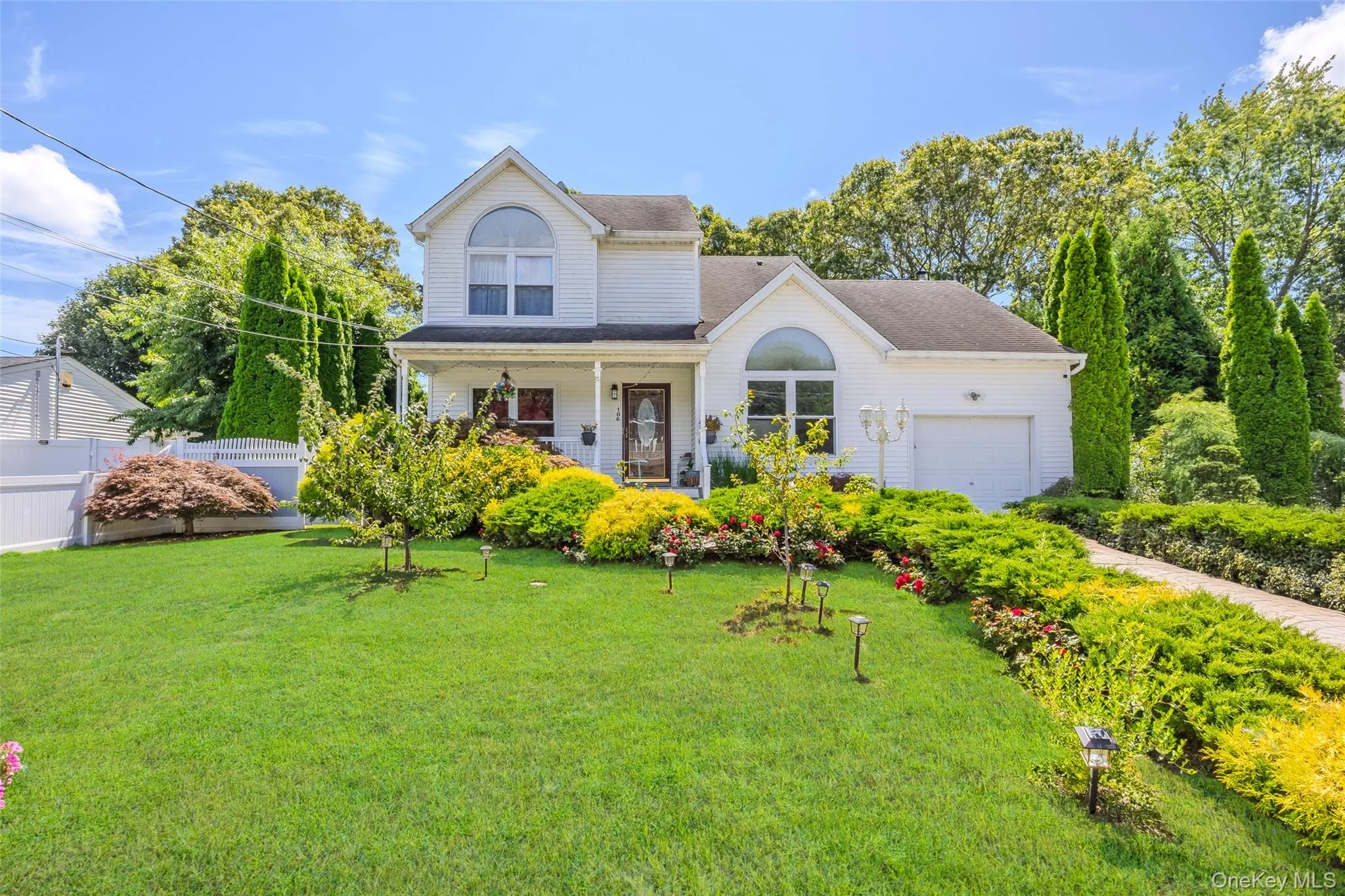 106 Chanel Drive, Brookhaven, NY, 4 Bedrooms Bedrooms, 10 Rooms Rooms,3 BathroomsBathrooms,Residential,For Rent,Chanel,0,1018374 106 Chanel Drive, Brookhaven, NY, 4 Bedrooms Bedrooms, 10 Rooms Rooms,3 BathroomsBathrooms,Residential,For Rent,Chanel,0,1018374