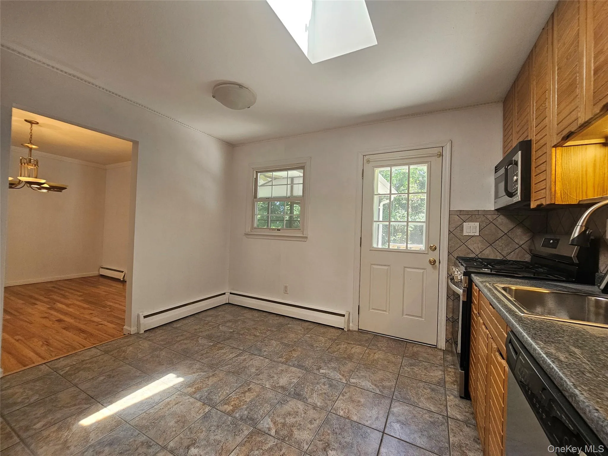 7 Scotchtown Drive, Middletown, NY, 3 Bedrooms Bedrooms, 7 Rooms Rooms,2 BathroomsBathrooms,Residential,For Rent,Scotchtown,0,1018375 7 Scotchtown Drive, Middletown, NY, 3 Bedrooms Bedrooms, 7 Rooms Rooms,2 BathroomsBathrooms,Residential,For Rent,Scotchtown,0,1018375