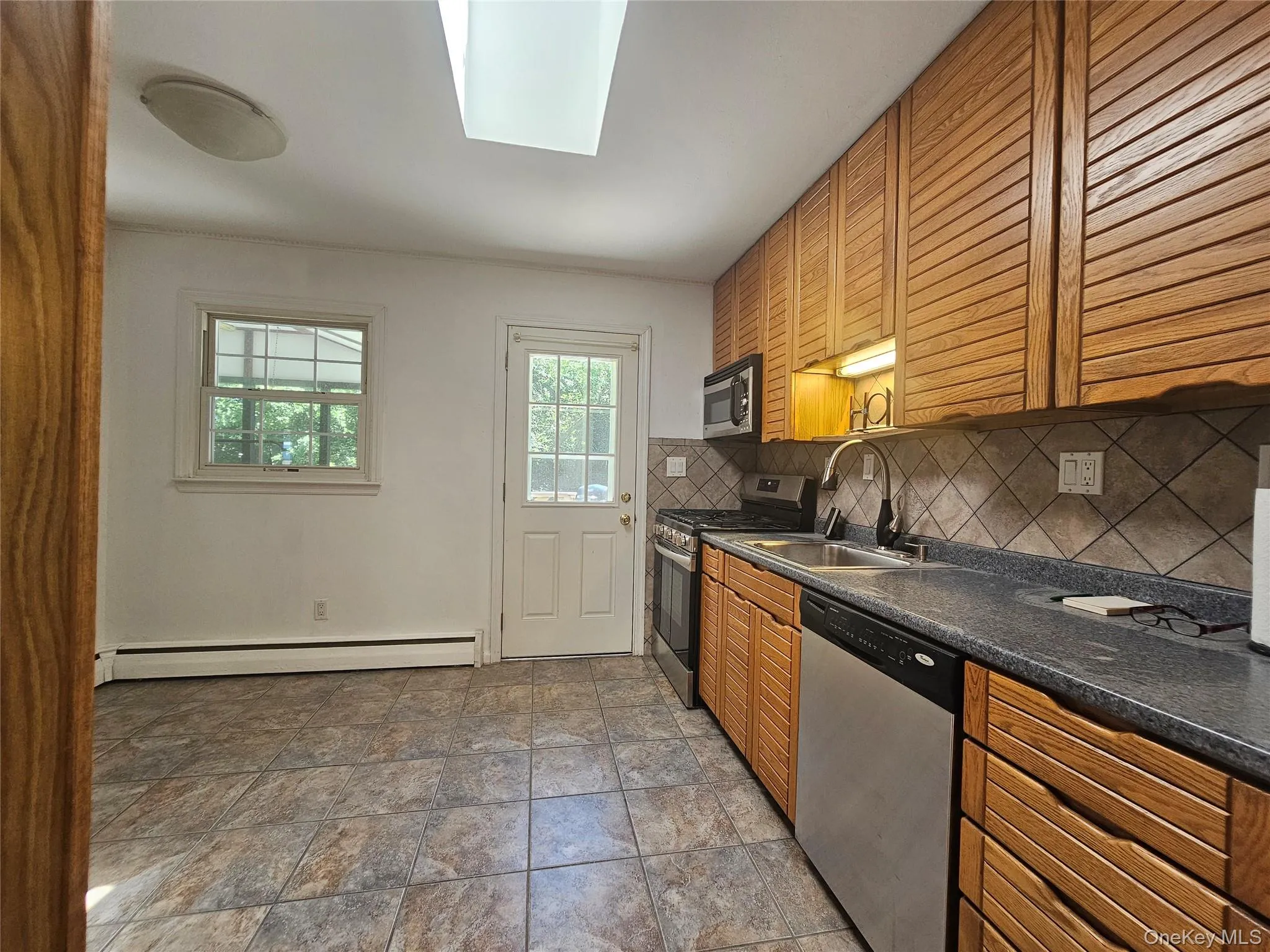 7 Scotchtown Drive, Middletown, NY, 3 Bedrooms Bedrooms, 7 Rooms Rooms,2 BathroomsBathrooms,Residential,For Rent,Scotchtown,0,1018375 7 Scotchtown Drive, Middletown, NY, 3 Bedrooms Bedrooms, 7 Rooms Rooms,2 BathroomsBathrooms,Residential,For Rent,Scotchtown,0,1018375