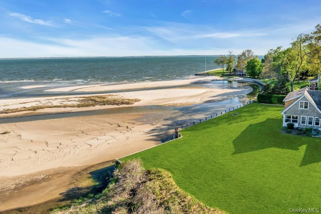 10450 New Suffolk Avenue, Southold, NY, 4 Bedrooms Bedrooms, 9 Rooms Rooms,3 BathroomsBathrooms,Residential Lease,For Rent,New Suffolk,0,1018386 10450 New Suffolk Avenue, Southold, NY, 4 Bedrooms Bedrooms, 9 Rooms Rooms,3 BathroomsBathrooms,Residential Lease,For Rent,New Suffolk,0,1018386