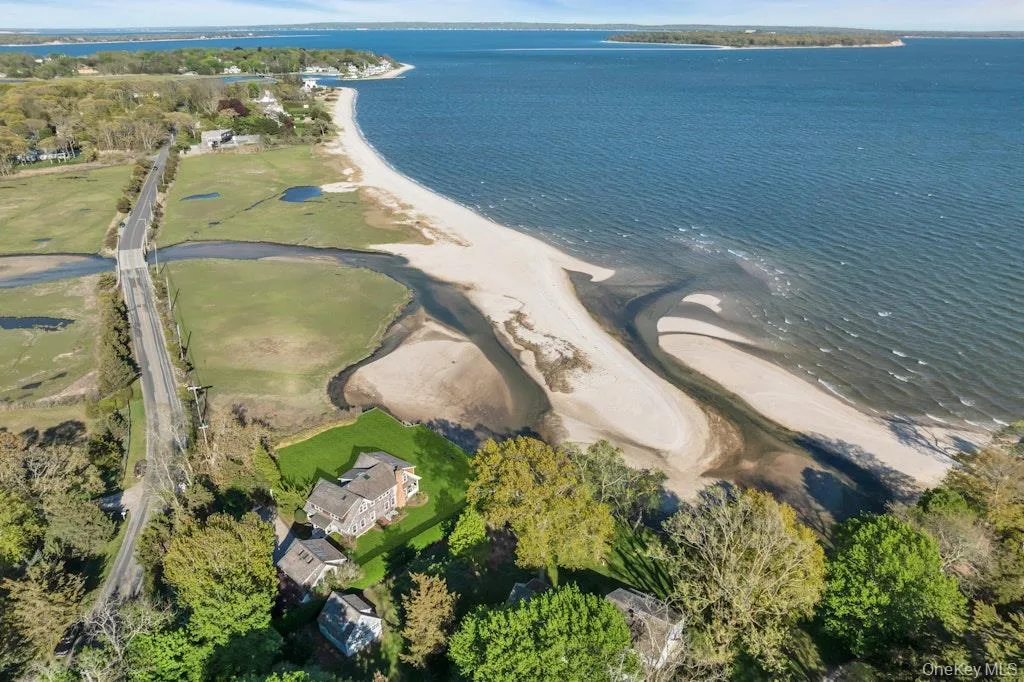 10450 New Suffolk Avenue, Southold, NY, 4 Bedrooms Bedrooms, 9 Rooms Rooms,3 BathroomsBathrooms,Residential Lease,For Rent,New Suffolk,0,1018386 10450 New Suffolk Avenue, Southold, NY, 4 Bedrooms Bedrooms, 9 Rooms Rooms,3 BathroomsBathrooms,Residential Lease,For Rent,New Suffolk,0,1018386