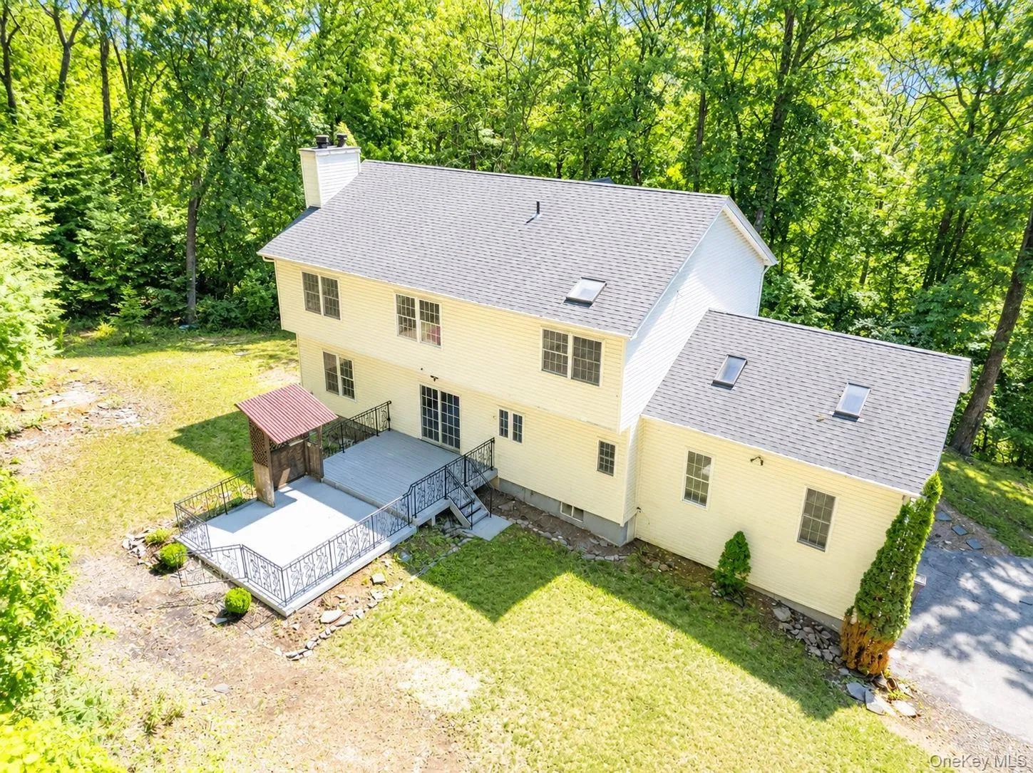 138 Half Moon Road, Lloyd, NY, 4 Bedrooms Bedrooms, 11 Rooms Rooms,3 BathroomsBathrooms,Residential,For Rent,Half Moon,0,KEY1018388 138 Half Moon Road, Lloyd, NY, 4 Bedrooms Bedrooms, 11 Rooms Rooms,3 BathroomsBathrooms,Residential,For Rent,Half Moon,0,KEY1018388