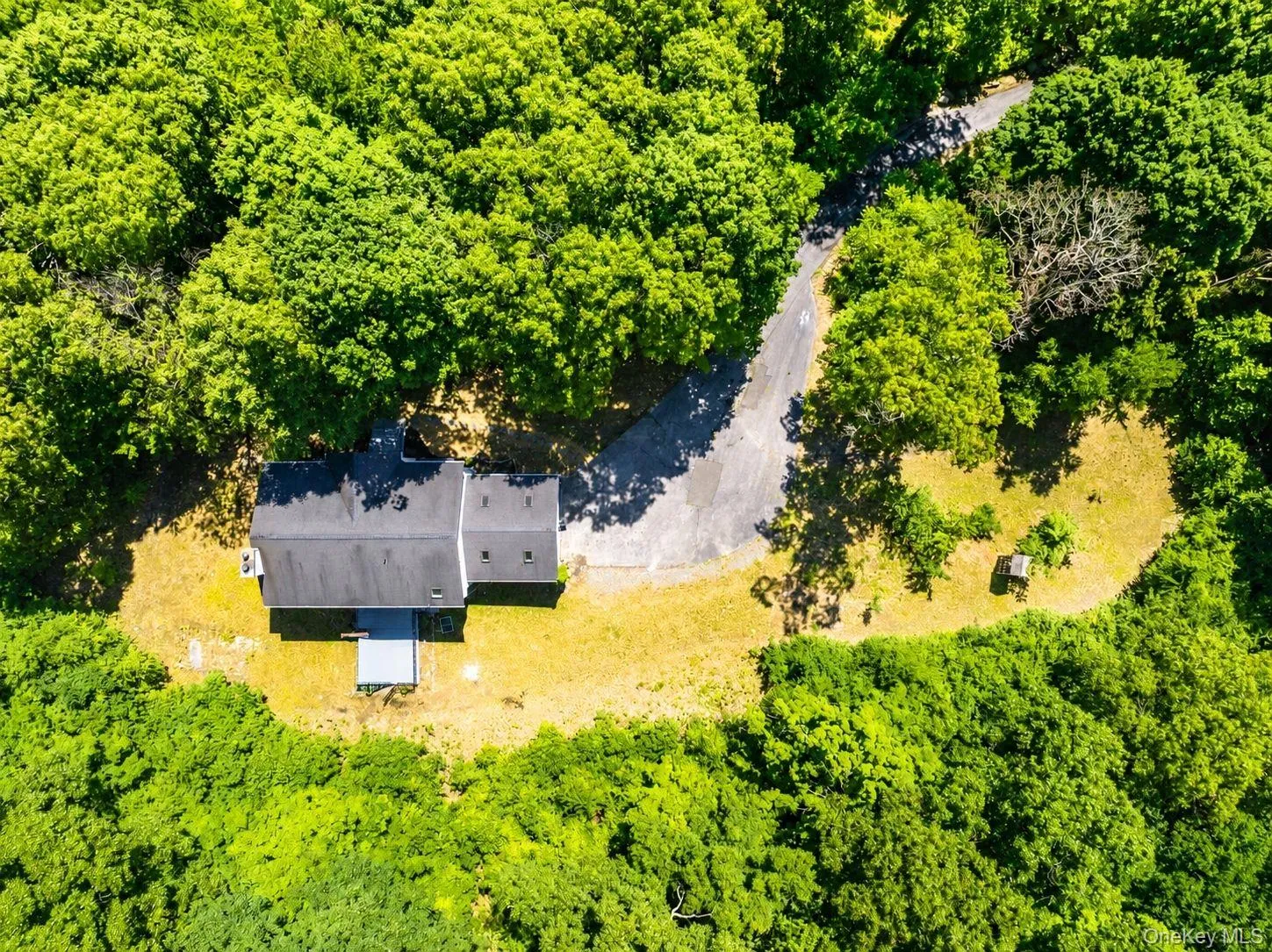 138 Half Moon Road, Lloyd, NY, 4 Bedrooms Bedrooms, 11 Rooms Rooms,3 BathroomsBathrooms,Residential,For Rent,Half Moon,0,KEY1018388 138 Half Moon Road, Lloyd, NY, 4 Bedrooms Bedrooms, 11 Rooms Rooms,3 BathroomsBathrooms,Residential,For Rent,Half Moon,0,KEY1018388