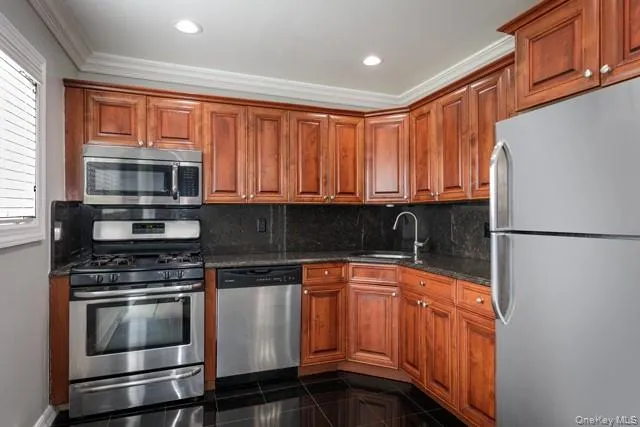 60 Johnson Avenue, Islip, NY, 1 Bedroom Bedrooms, 4 Rooms Rooms,1 BathroomBathrooms,Residential Lease,For Rent,Johnson,0,KEY1018389 60 Johnson Avenue, Islip, NY, 1 Bedroom Bedrooms, 4 Rooms Rooms,1 BathroomBathrooms,Residential Lease,For Rent,Johnson,0,KEY1018389