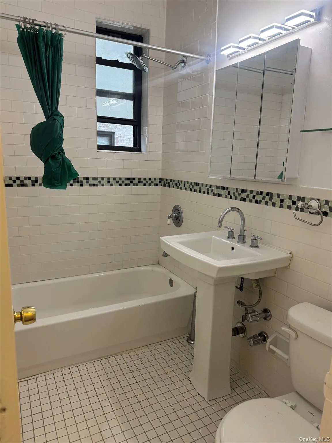 41-41 41st Street, New York, NY, 1 Bedroom Bedrooms, 3 Rooms Rooms,1 BathroomBathrooms,Residential,For Rent,41st,0,KEY1018391 41-41 41st Street, New York, NY, 1 Bedroom Bedrooms, 3 Rooms Rooms,1 BathroomBathrooms,Residential,For Rent,41st,0,KEY1018391