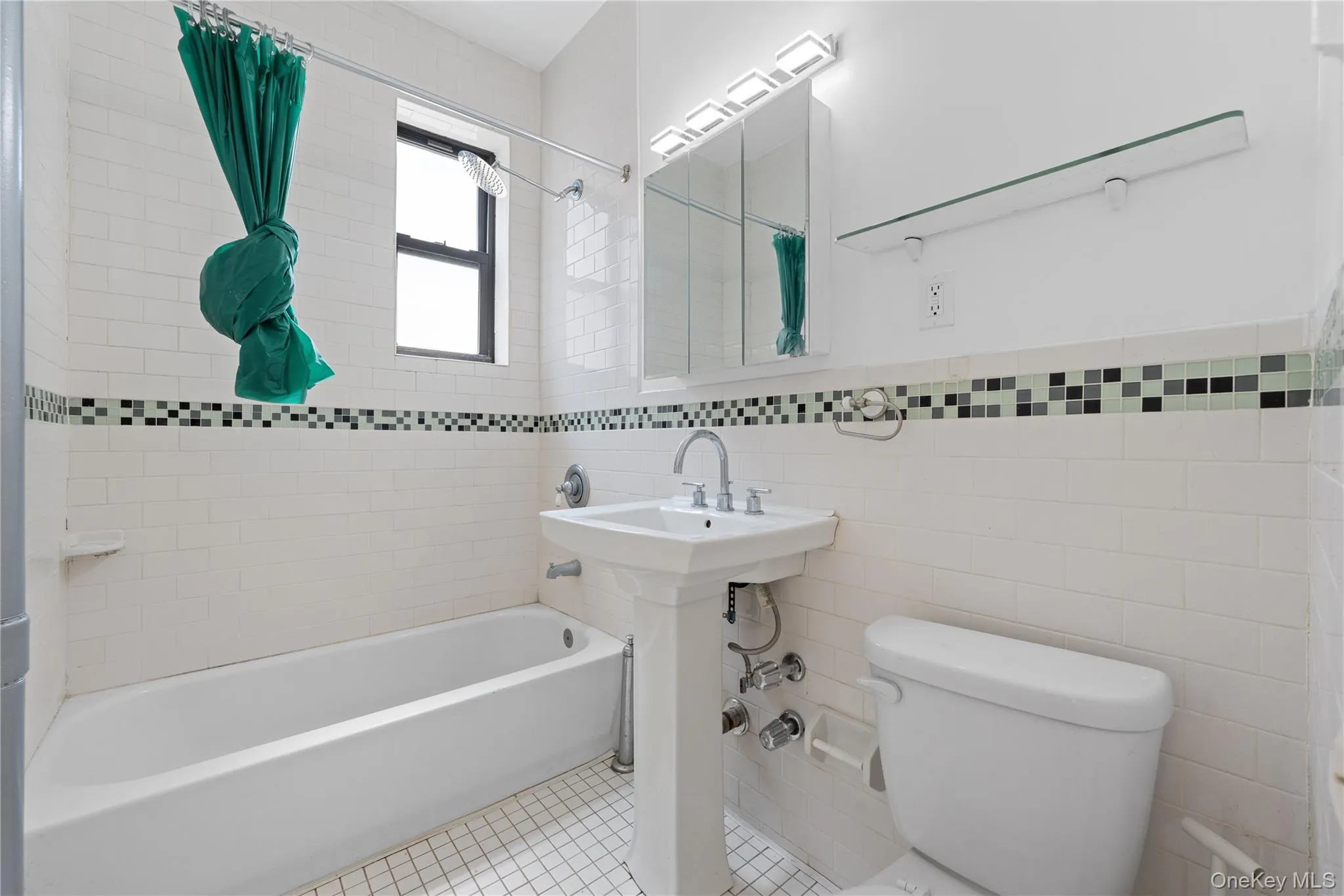 41-41 41st Street, New York, NY, 1 Bedroom Bedrooms, 3 Rooms Rooms,1 BathroomBathrooms,Residential,For Rent,41st,0,1018391 41-41 41st Street, New York, NY, 1 Bedroom Bedrooms, 3 Rooms Rooms,1 BathroomBathrooms,Residential,For Rent,41st,0,1018391