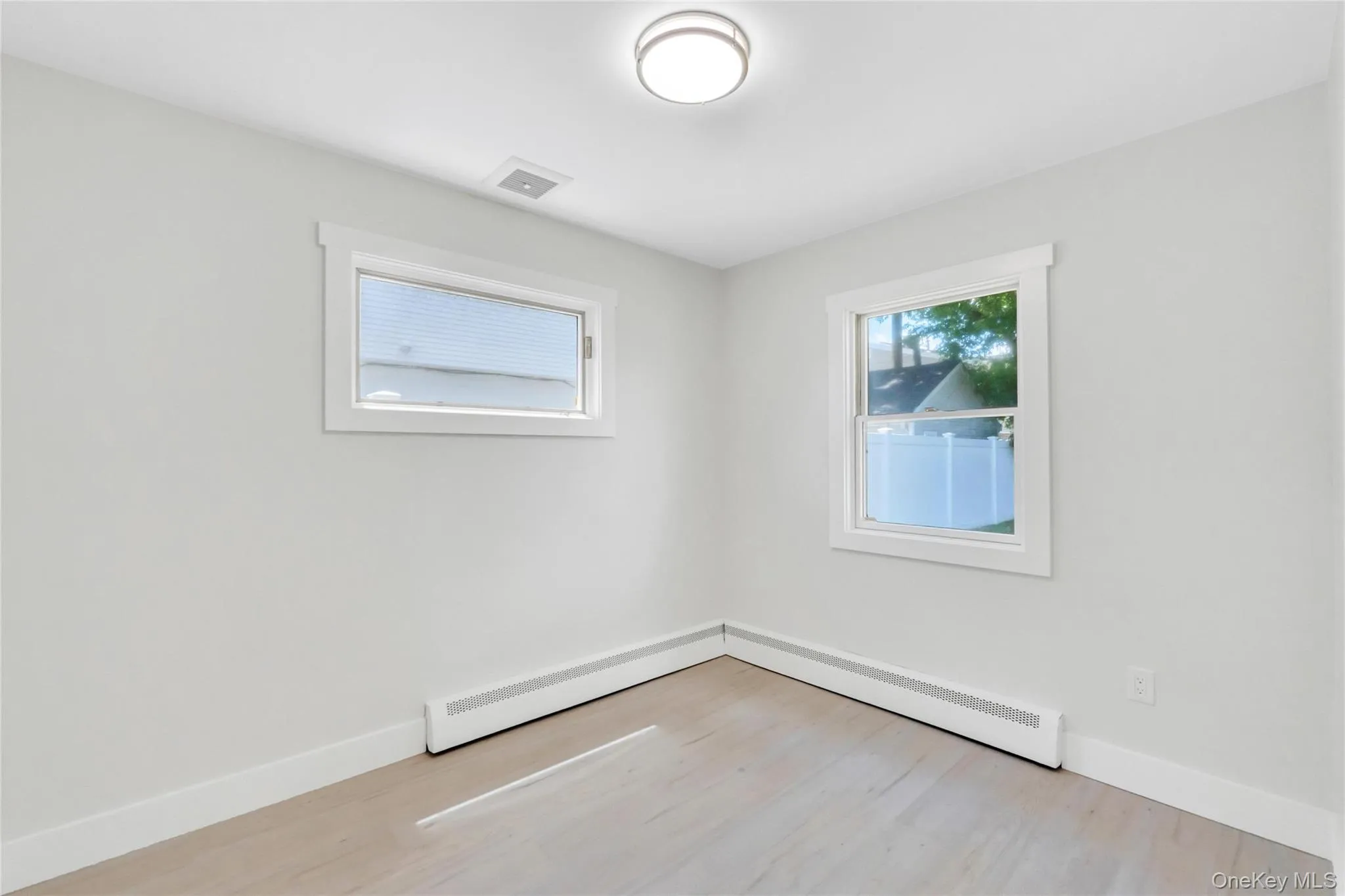 23 Kevin Lane, Oyster Bay, NY, 3 Bedrooms Bedrooms, 5 Rooms Rooms,2 BathroomsBathrooms,Residential,For Rent,Kevin,0,KEY1018395 23 Kevin Lane, Oyster Bay, NY, 3 Bedrooms Bedrooms, 5 Rooms Rooms,2 BathroomsBathrooms,Residential,For Rent,Kevin,0,KEY1018395