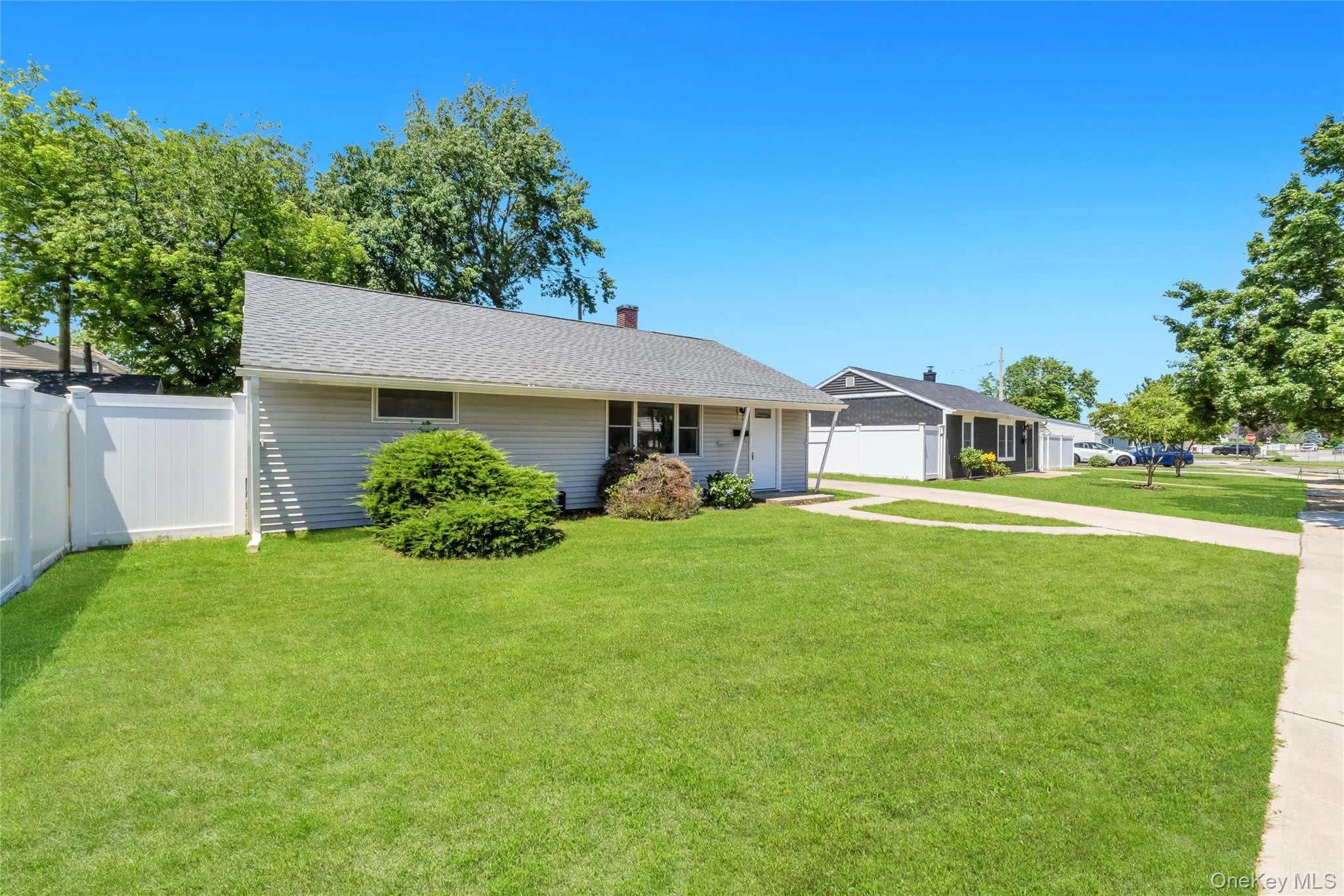 23 Kevin Lane, Oyster Bay, NY, 3 Bedrooms Bedrooms, 5 Rooms Rooms,2 BathroomsBathrooms,Residential,For Rent,Kevin,0,KEY1018395 23 Kevin Lane, Oyster Bay, NY, 3 Bedrooms Bedrooms, 5 Rooms Rooms,2 BathroomsBathrooms,Residential,For Rent,Kevin,0,KEY1018395
