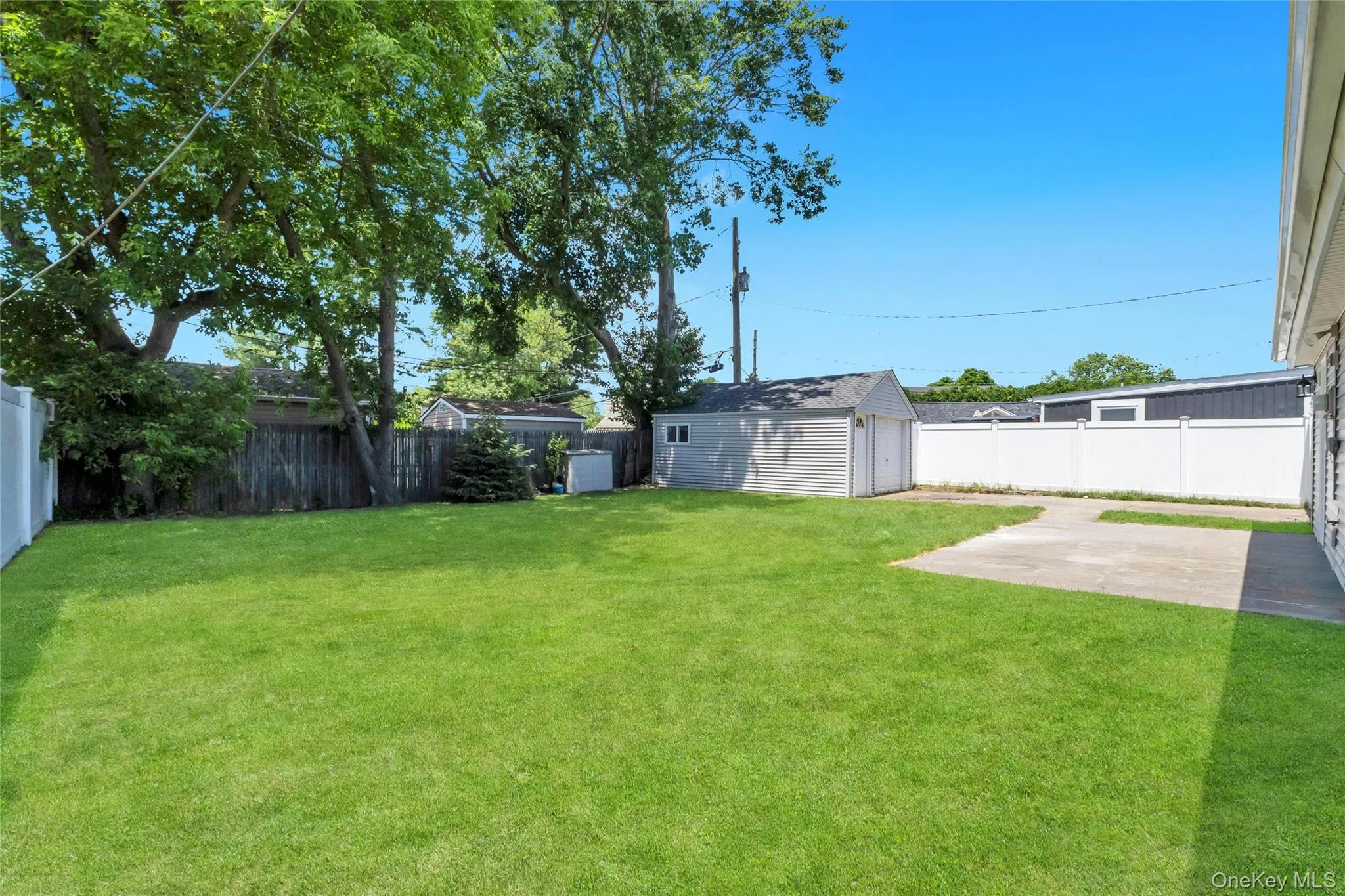 23 Kevin Lane, Oyster Bay, NY, 3 Bedrooms Bedrooms, 5 Rooms Rooms,2 BathroomsBathrooms,Residential,For Rent,Kevin,0,KEY1018395 23 Kevin Lane, Oyster Bay, NY, 3 Bedrooms Bedrooms, 5 Rooms Rooms,2 BathroomsBathrooms,Residential,For Rent,Kevin,0,KEY1018395