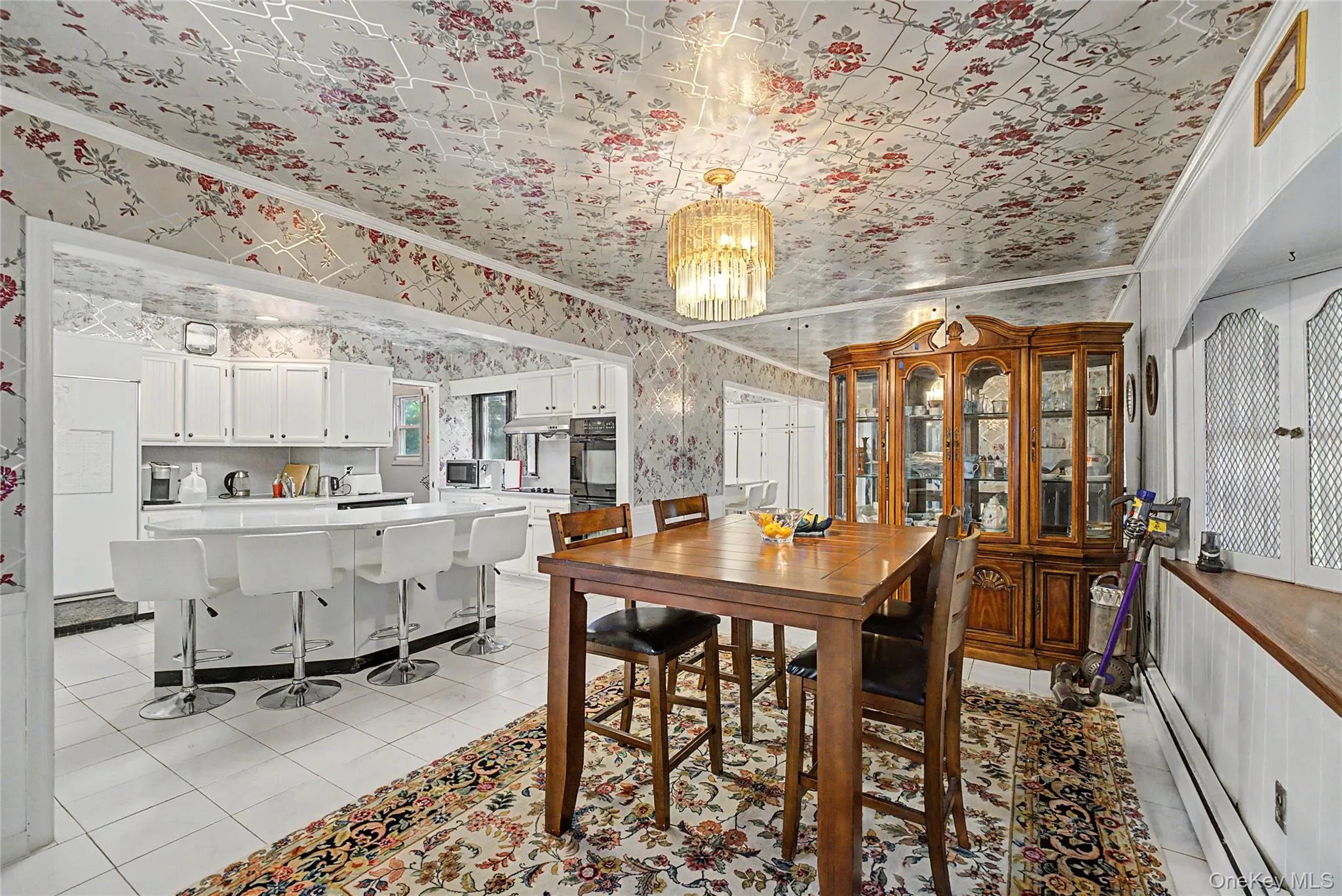 159 South Drive, North Hempstead, NY, 4 Bedrooms Bedrooms, 10 Rooms Rooms,3 BathroomsBathrooms,Residential,For Rent,South,0,KEY1018396 159 South Drive, North Hempstead, NY, 4 Bedrooms Bedrooms, 10 Rooms Rooms,3 BathroomsBathrooms,Residential,For Rent,South,0,KEY1018396