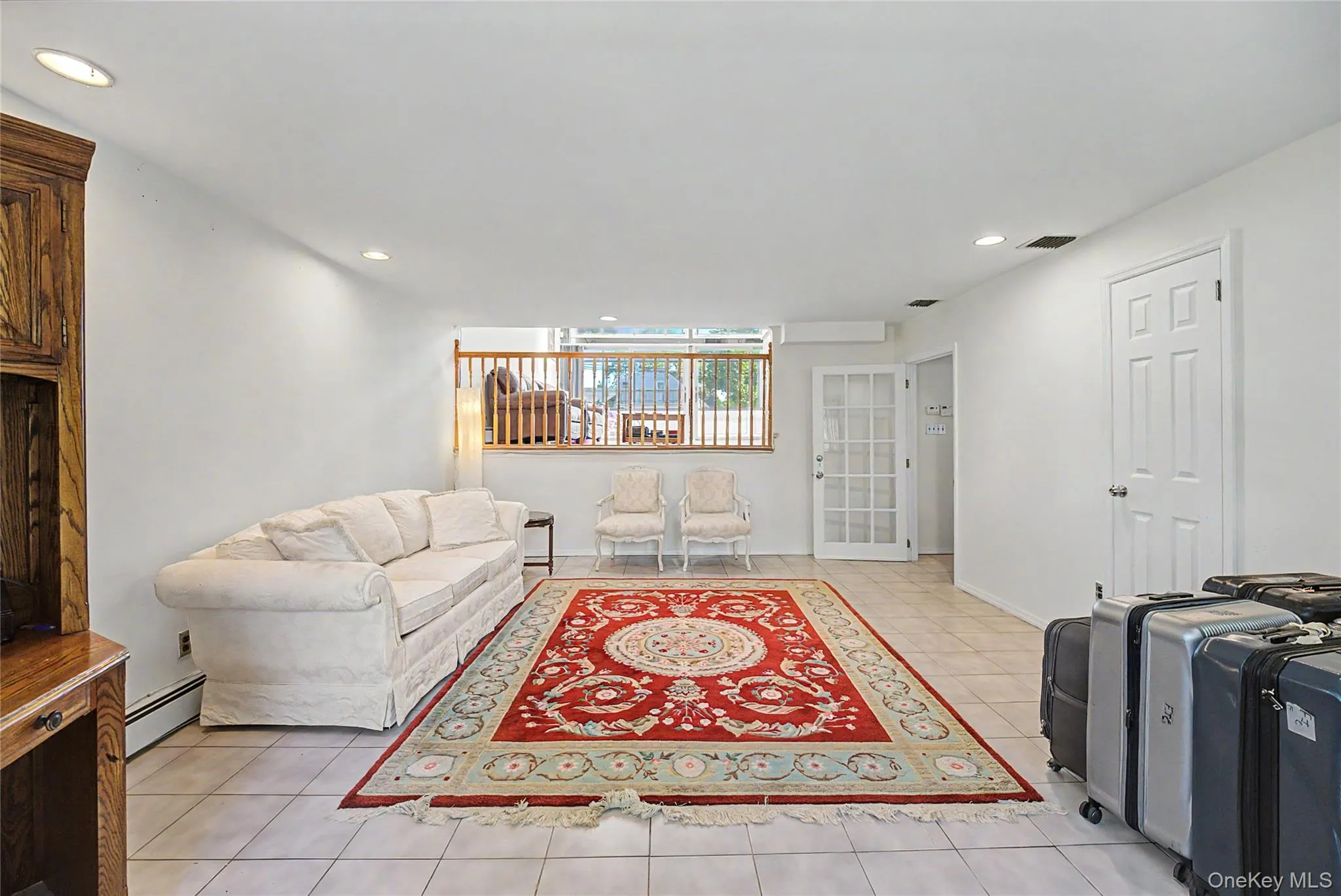 159 South Drive, North Hempstead, NY, 4 Bedrooms Bedrooms, 10 Rooms Rooms,3 BathroomsBathrooms,Residential,For Rent,South,0,KEY1018396 159 South Drive, North Hempstead, NY, 4 Bedrooms Bedrooms, 10 Rooms Rooms,3 BathroomsBathrooms,Residential,For Rent,South,0,KEY1018396