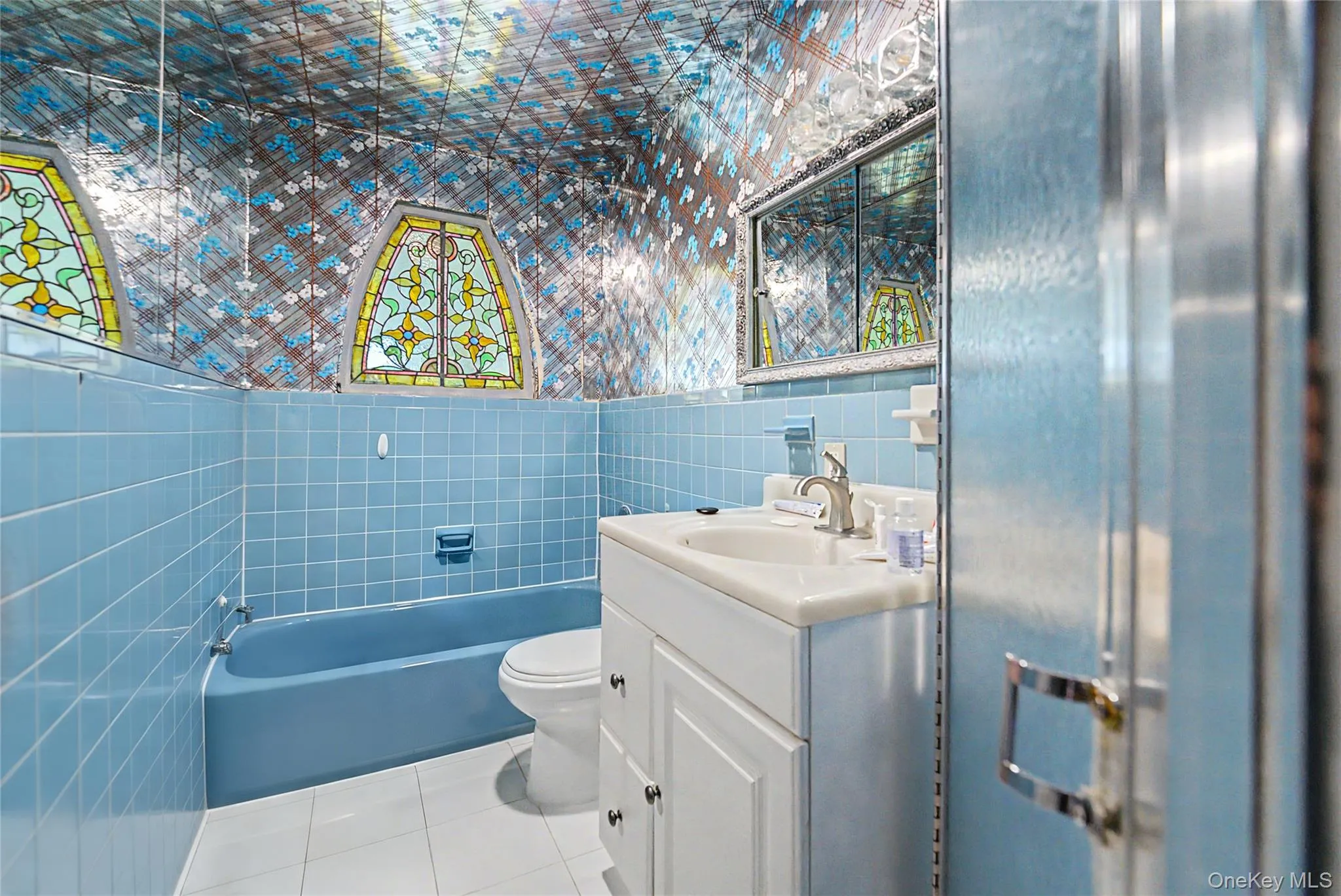 159 South Drive, North Hempstead, NY, 4 Bedrooms Bedrooms, 10 Rooms Rooms,3 BathroomsBathrooms,Residential,For Rent,South,0,KEY1018396 159 South Drive, North Hempstead, NY, 4 Bedrooms Bedrooms, 10 Rooms Rooms,3 BathroomsBathrooms,Residential,For Rent,South,0,KEY1018396