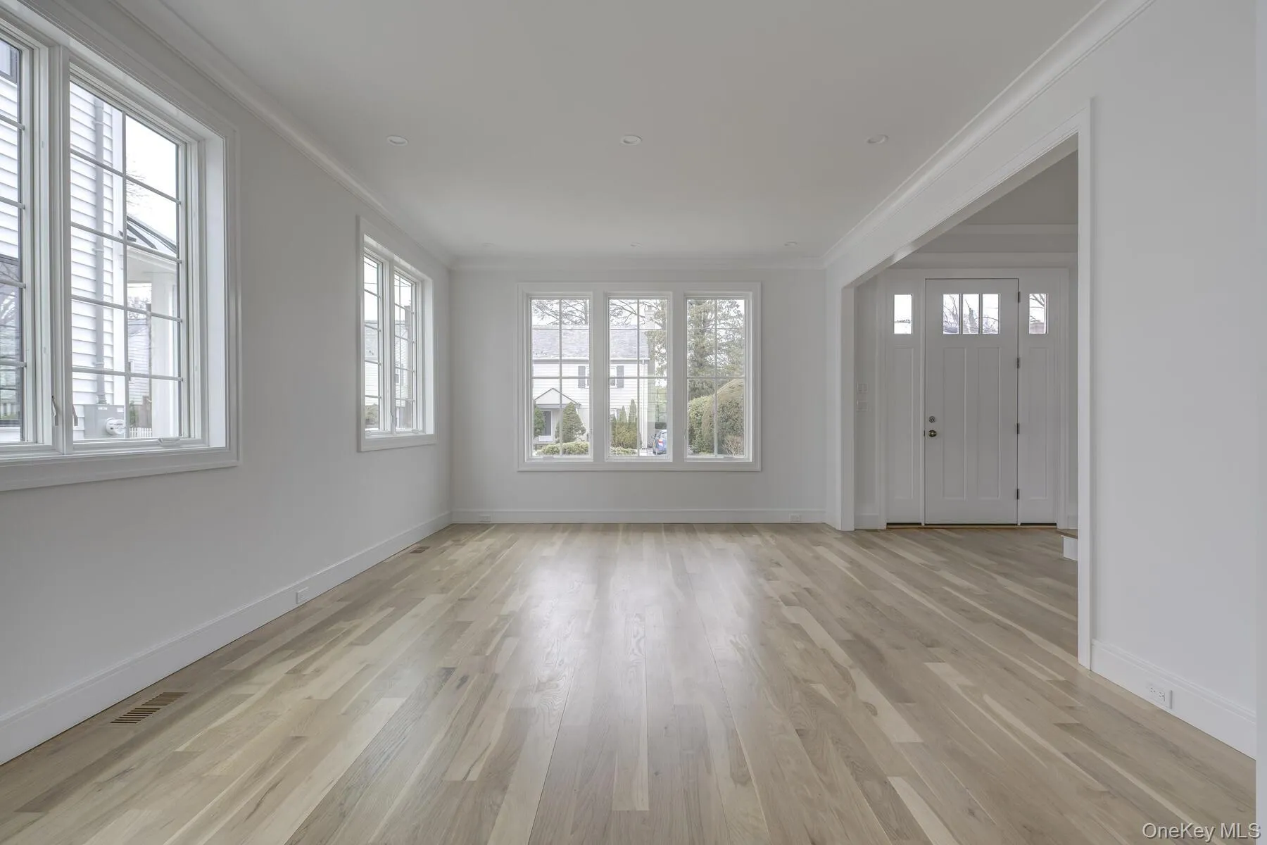 16 Travers Street, North Hempstead, NY, 5 Bedrooms Bedrooms, 9 Rooms Rooms,3 BathroomsBathrooms,Residential Lease,For Rent,Travers,0,1018397 16 Travers Street, North Hempstead, NY, 5 Bedrooms Bedrooms, 9 Rooms Rooms,3 BathroomsBathrooms,Residential Lease,For Rent,Travers,0,1018397