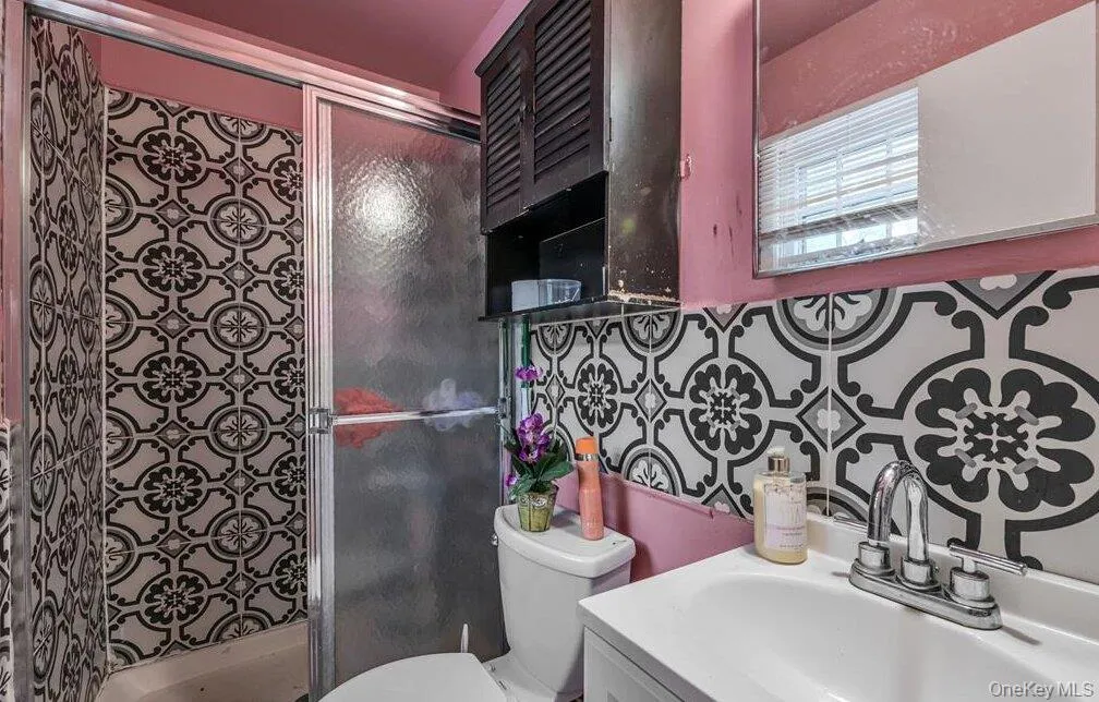 95 Hillside Avenue, Ramapo, NY, 4 Bedrooms Bedrooms, 8 Rooms Rooms,2 BathroomsBathrooms,Residential Lease,For Rent,Hillside,0,KEY1018403 95 Hillside Avenue, Ramapo, NY, 4 Bedrooms Bedrooms, 8 Rooms Rooms,2 BathroomsBathrooms,Residential Lease,For Rent,Hillside,0,KEY1018403