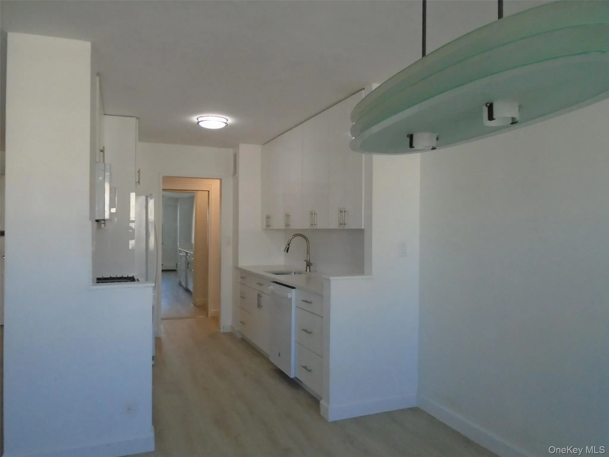 430 Shore Road, Long Beach, NY, 1 Bedroom Bedrooms, 3 Rooms Rooms,1 BathroomBathrooms,Residential,For Rent,Shore,0,KEY1018410 430 Shore Road, Long Beach, NY, 1 Bedroom Bedrooms, 3 Rooms Rooms,1 BathroomBathrooms,Residential,For Rent,Shore,0,KEY1018410