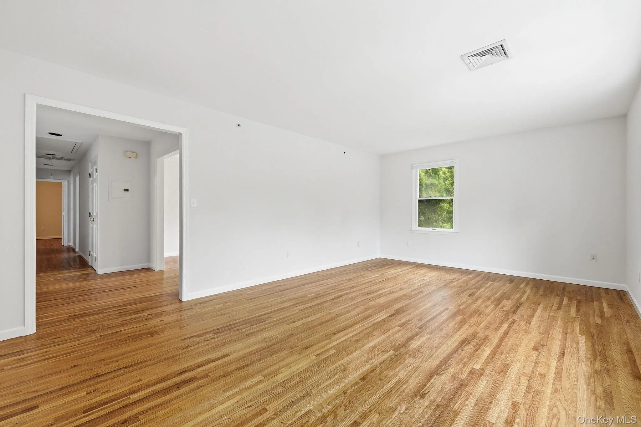 95 Broadway, Harrison, NY, 3 Bedrooms Bedrooms, 6 Rooms Rooms,2 BathroomsBathrooms,Residential Lease,For Rent,Broadway,0,1018411 95 Broadway, Harrison, NY, 3 Bedrooms Bedrooms, 6 Rooms Rooms,2 BathroomsBathrooms,Residential Lease,For Rent,Broadway,0,1018411