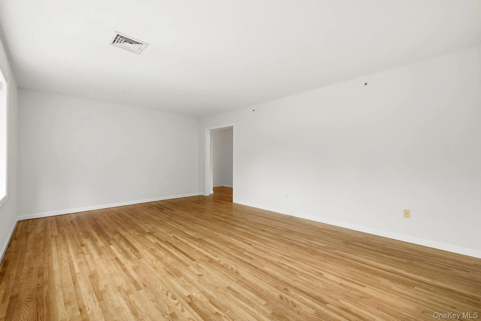 95 Broadway, Harrison, NY, 3 Bedrooms Bedrooms, 6 Rooms Rooms,2 BathroomsBathrooms,Residential Lease,For Rent,Broadway,0,1018411 95 Broadway, Harrison, NY, 3 Bedrooms Bedrooms, 6 Rooms Rooms,2 BathroomsBathrooms,Residential Lease,For Rent,Broadway,0,1018411